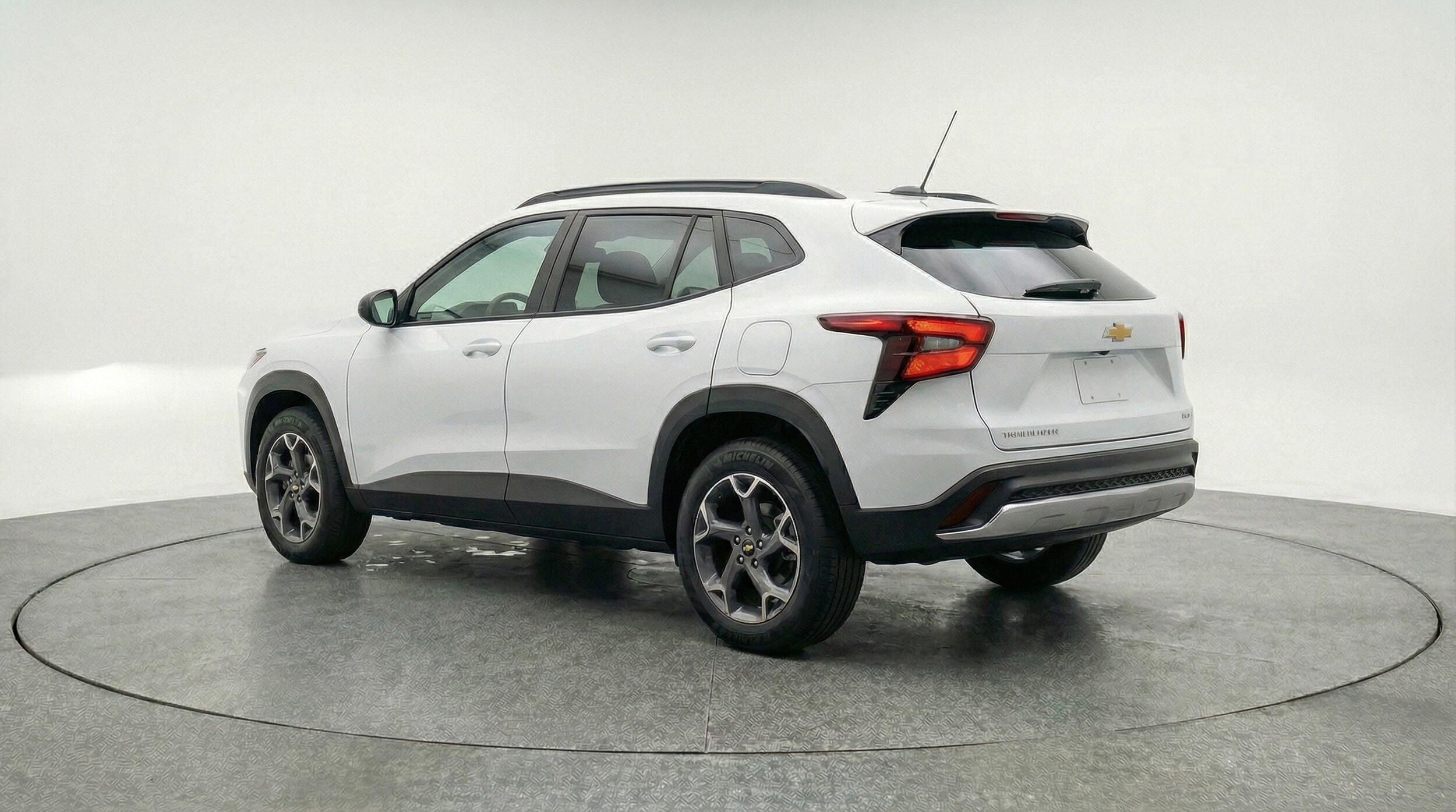 Thumbnail: 2025 Chevrolet Trax - 6