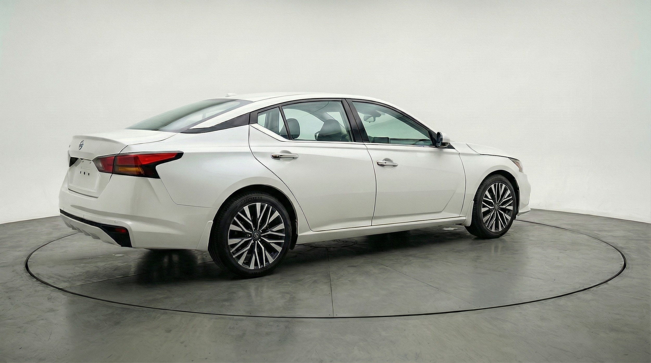 Thumbnail: 2025 Nissan Altima - 7