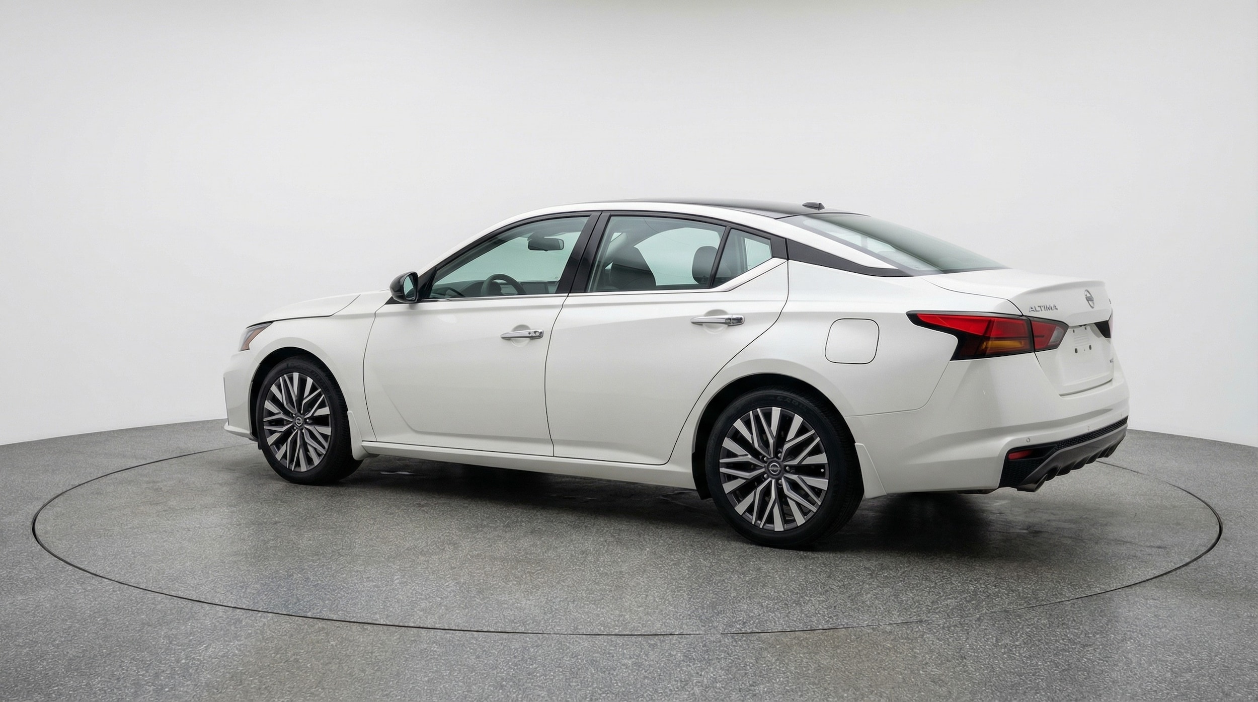 Thumbnail: 2025 Nissan Altima - 5