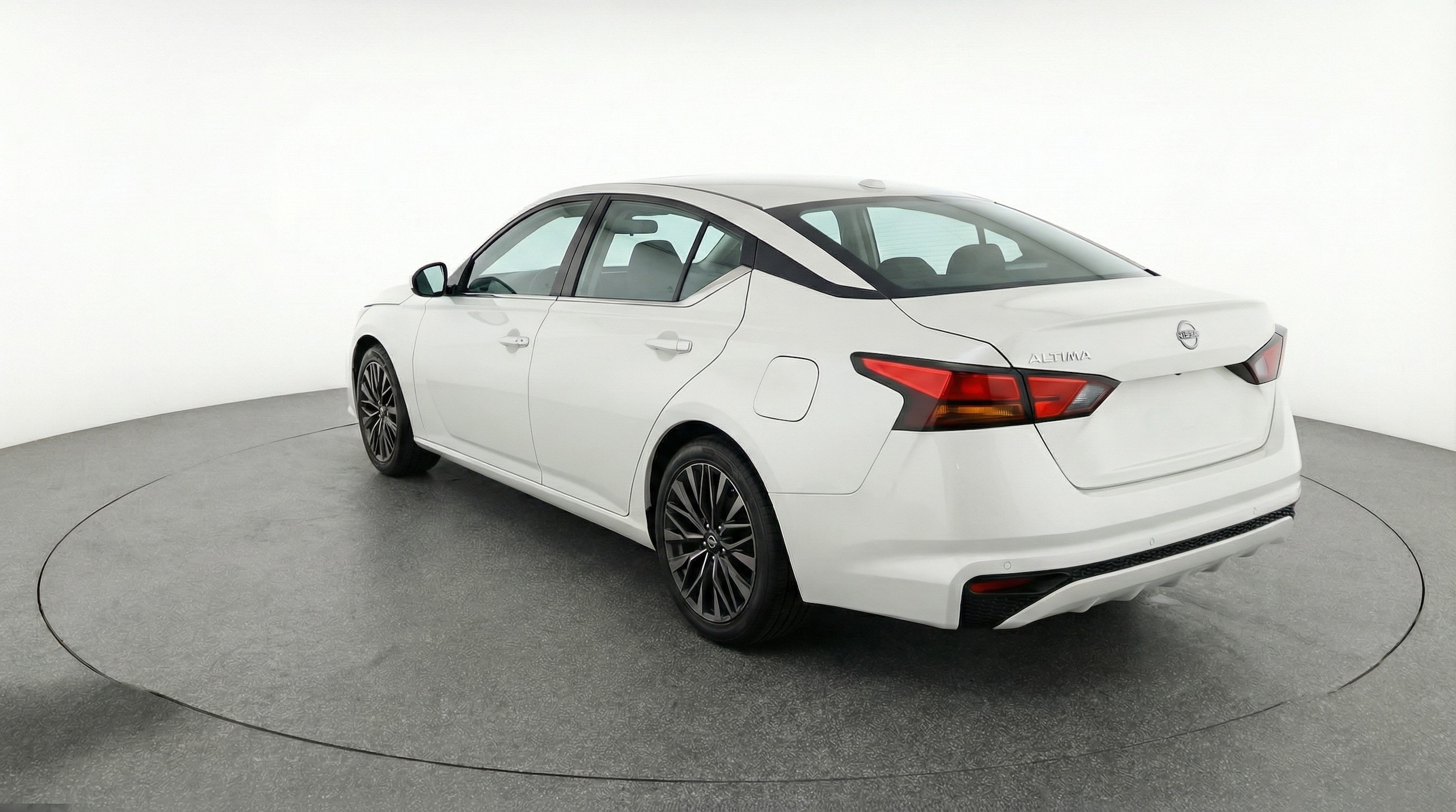 Thumbnail: 2025 Nissan Altima - 5