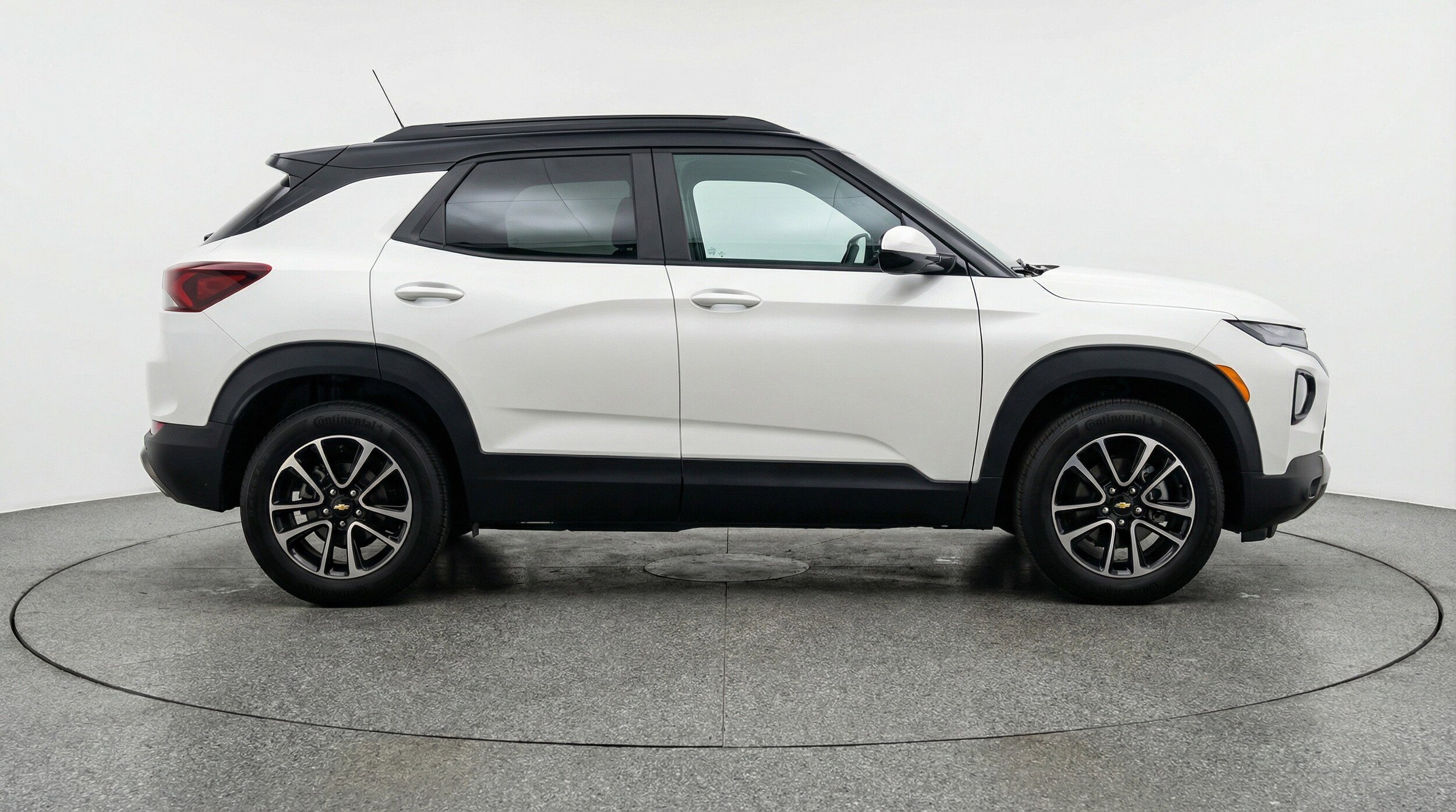 Thumbnail: 2025 Chevrolet TrailBlazer - 11