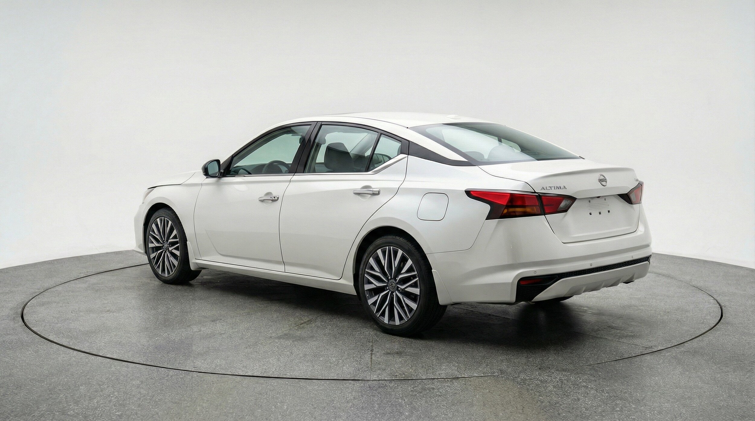 Thumbnail: 2025 Nissan Altima - 6