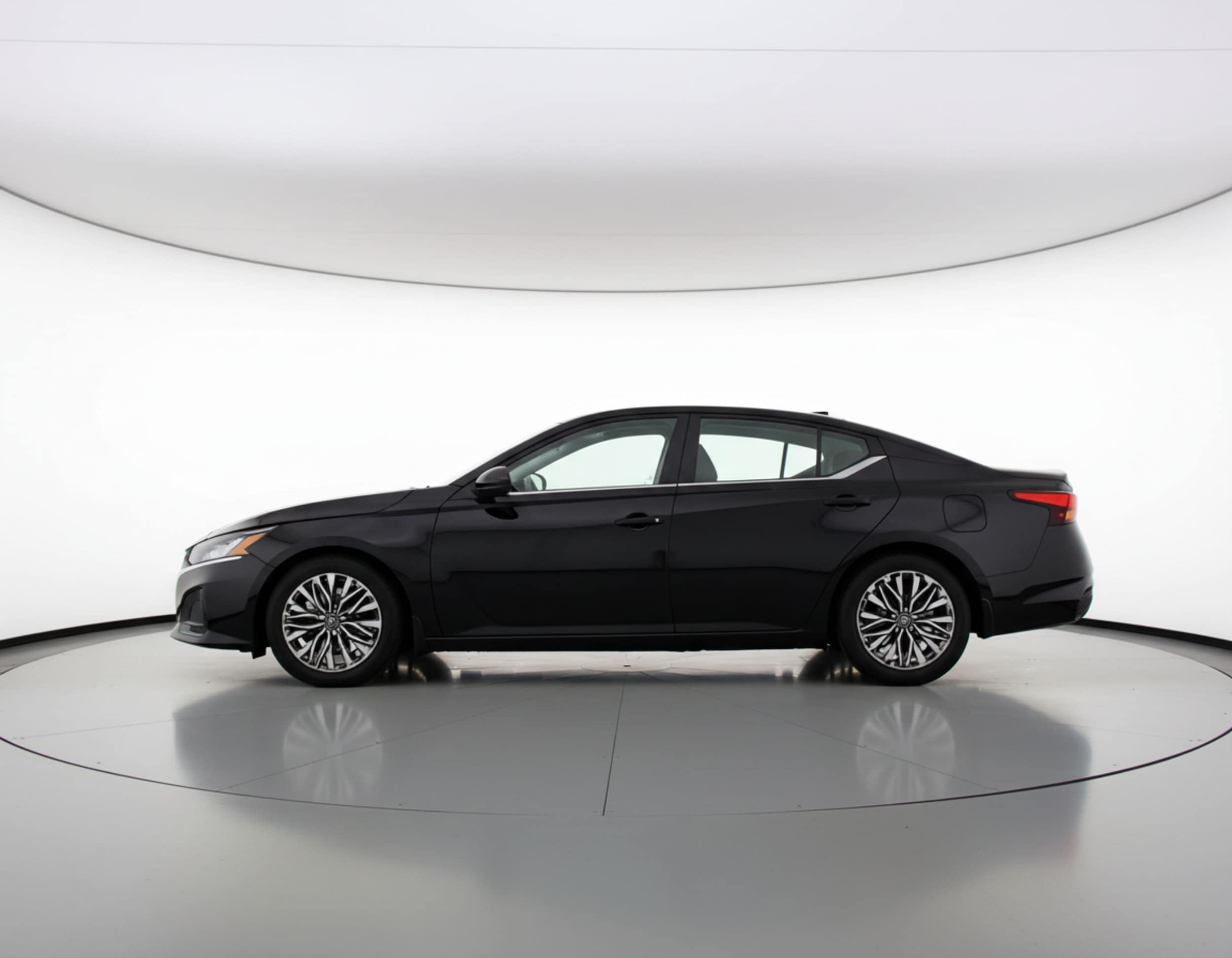 Thumbnail: 2025 Nissan Altima - 4