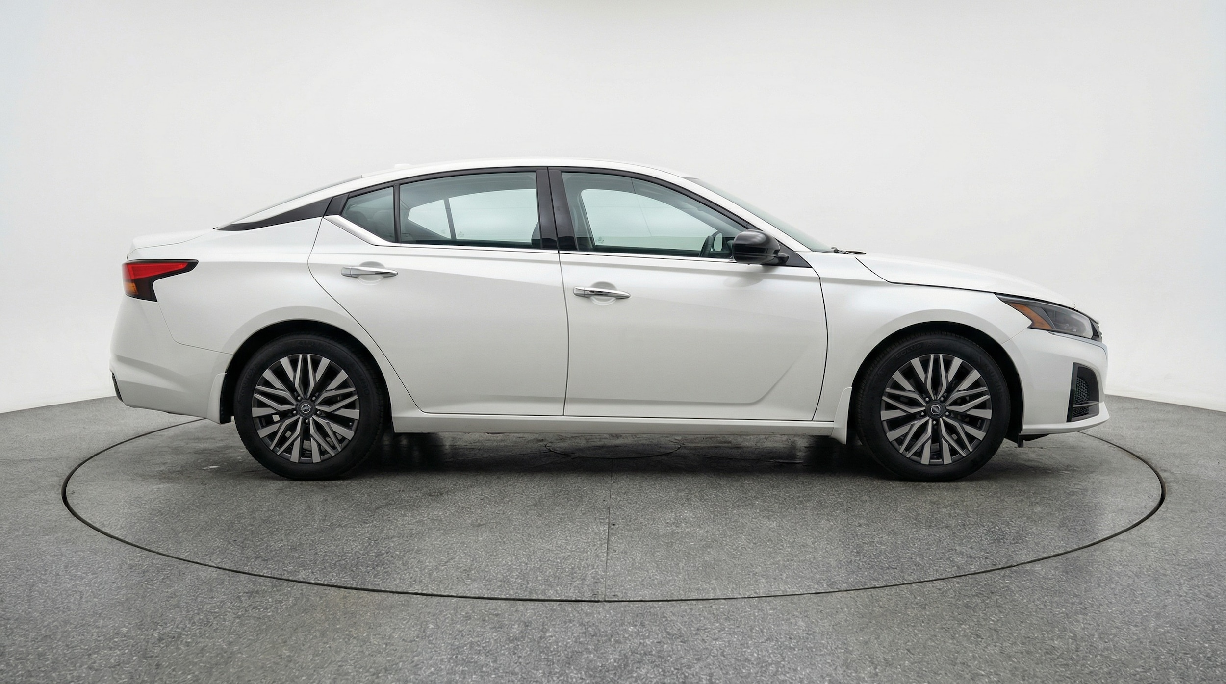 Thumbnail: 2025 Nissan Altima - 8