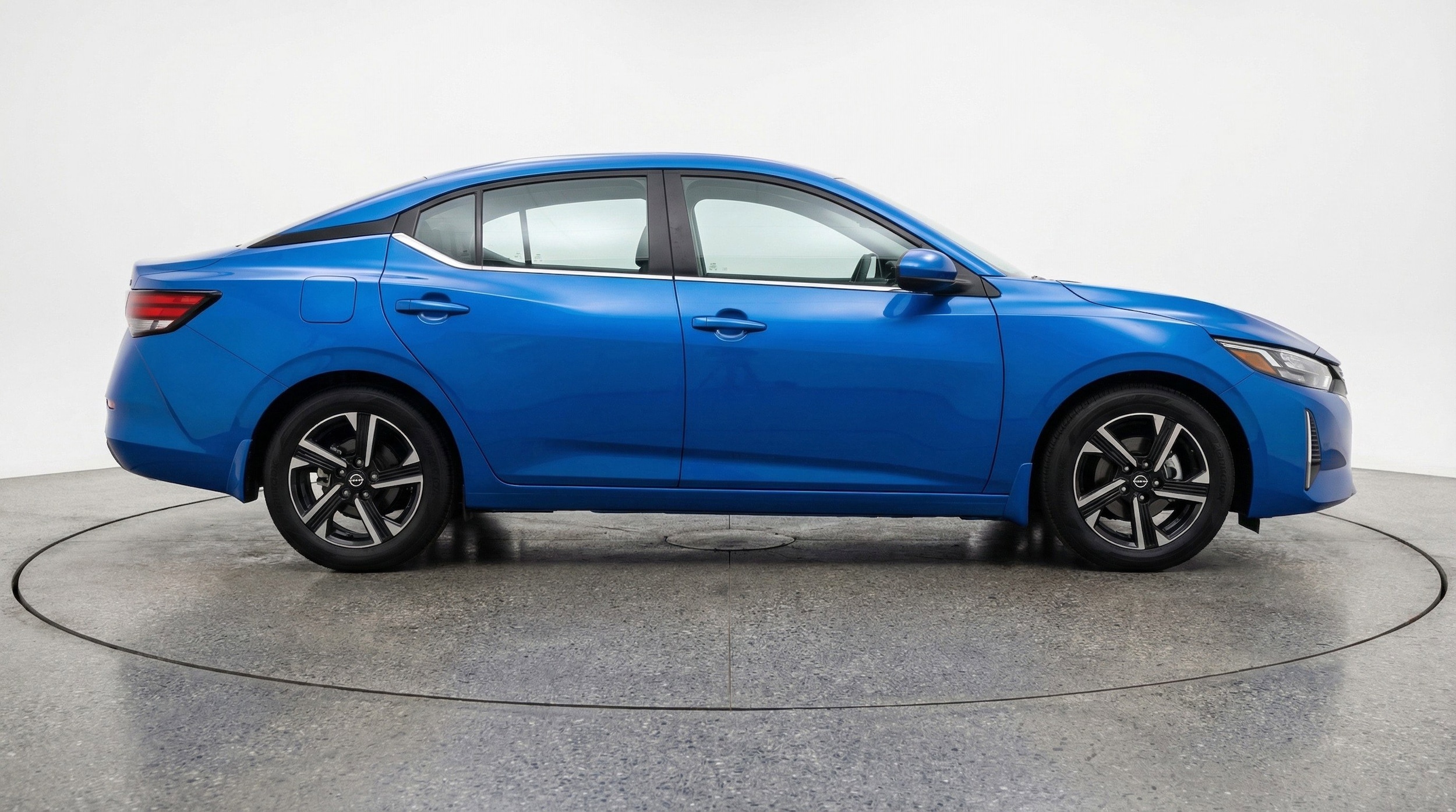 Thumbnail: 2025 Nissan Sentra - 11