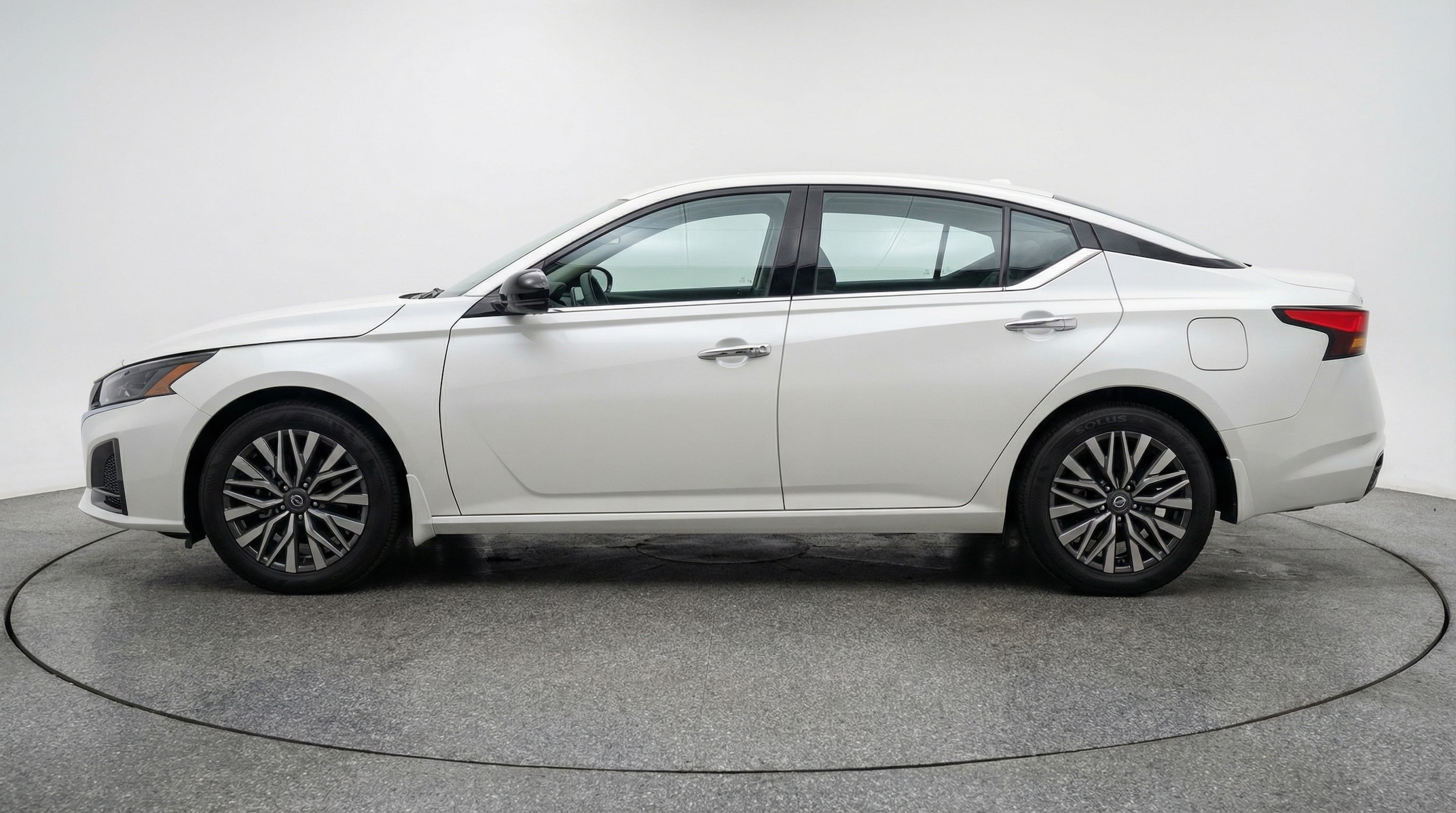 Thumbnail: 2025 Nissan Altima - 4