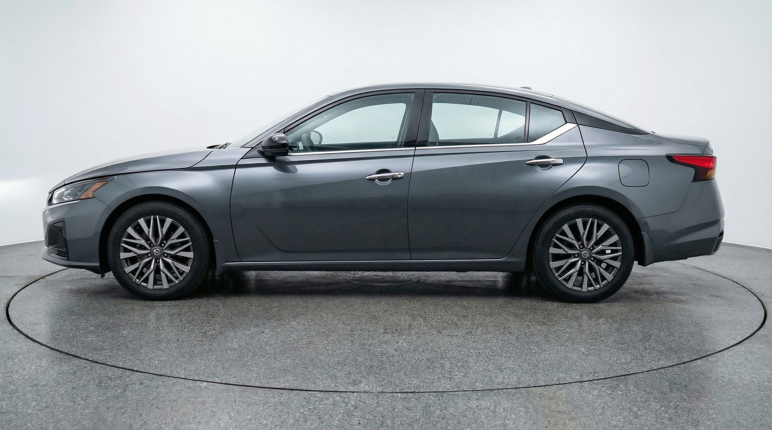 Thumbnail: 2025 Nissan Altima - 4