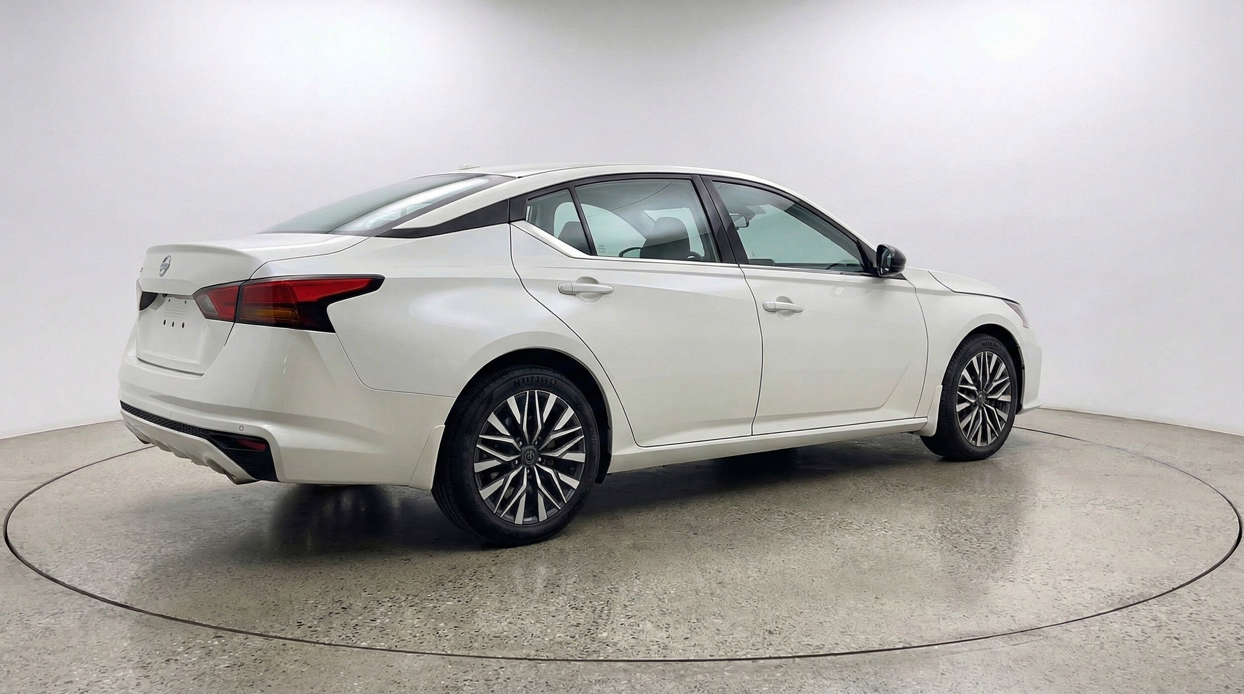 Thumbnail: 2025 Nissan Altima - 9