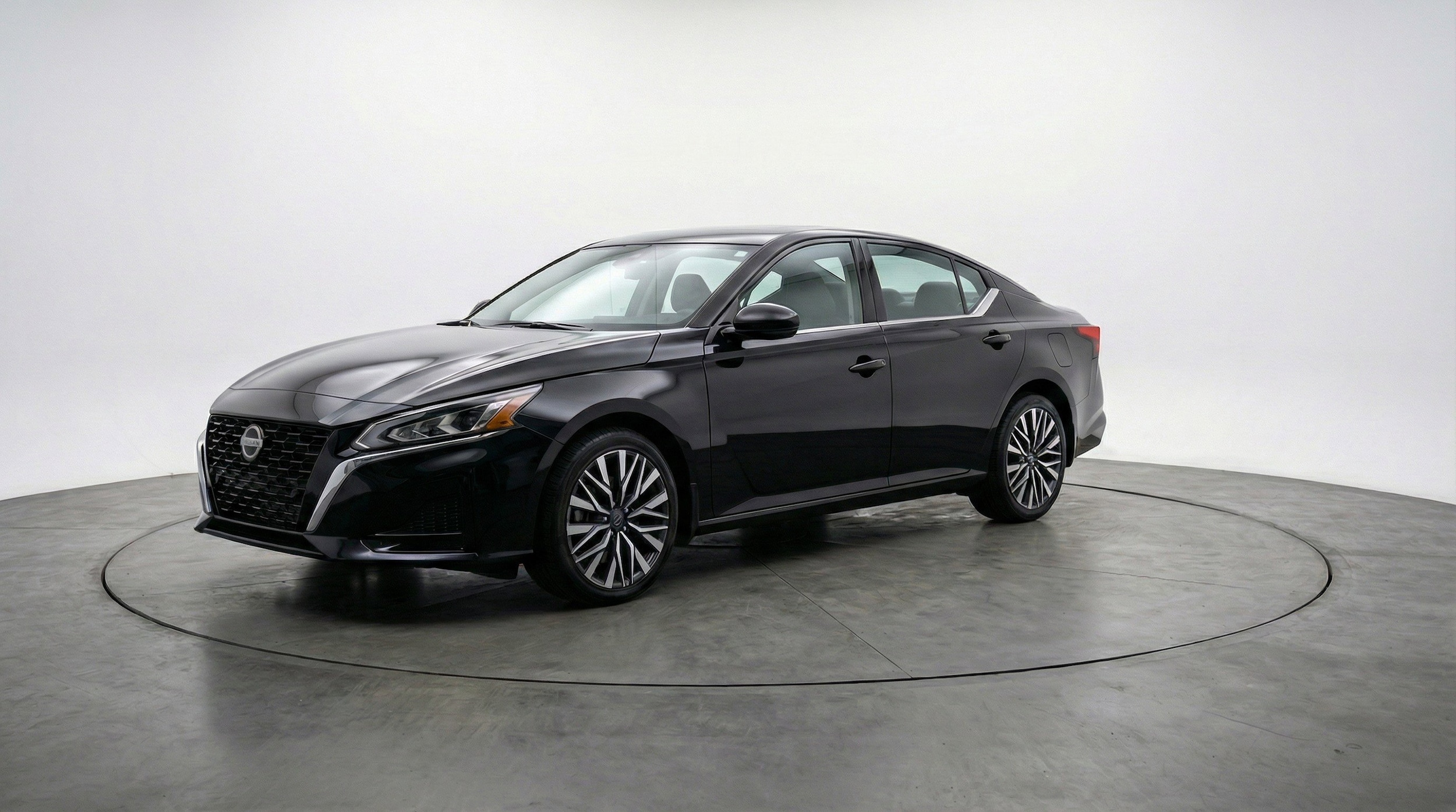 Thumbnail: 2025 Nissan Altima - 3