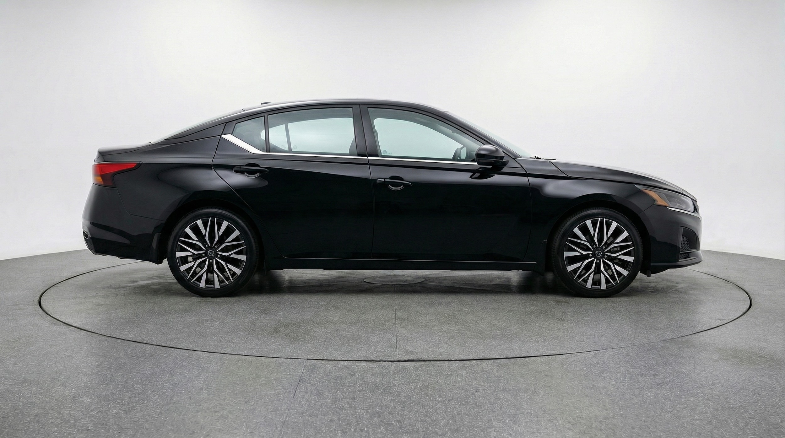 Thumbnail: 2025 Nissan Altima - 8