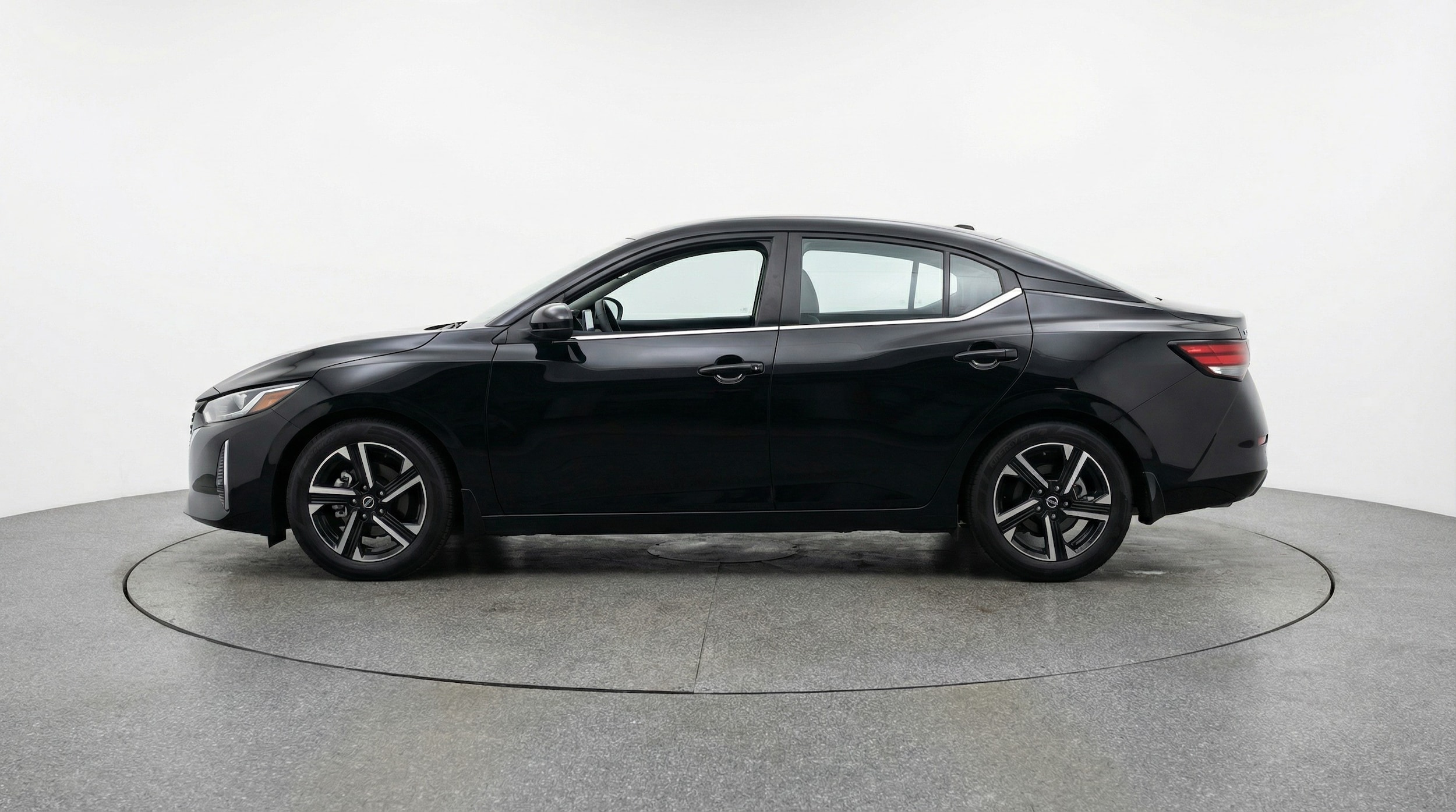 Thumbnail: 2025 Nissan Sentra - 4