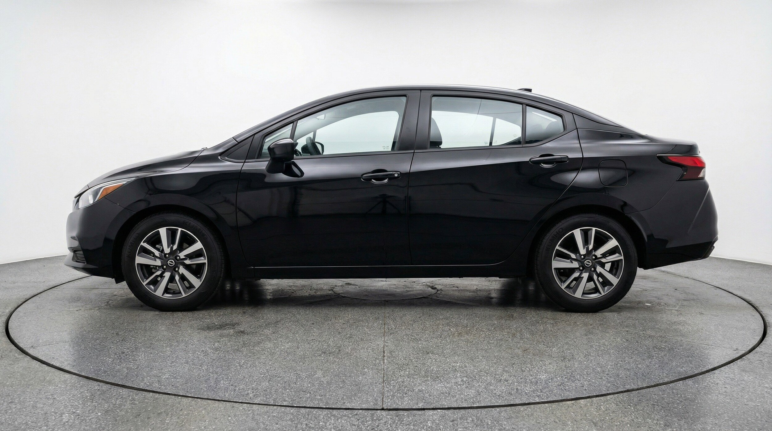 Thumbnail: 2025 Nissan Versa - 5