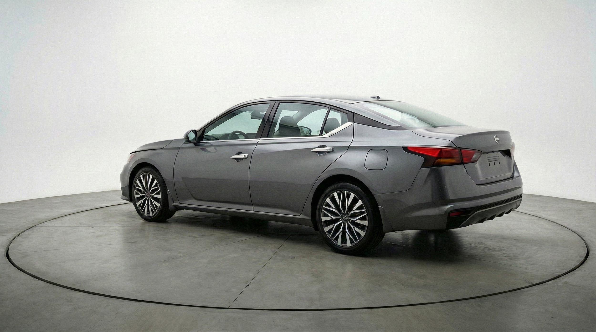 Thumbnail: 2025 Nissan Altima - 6