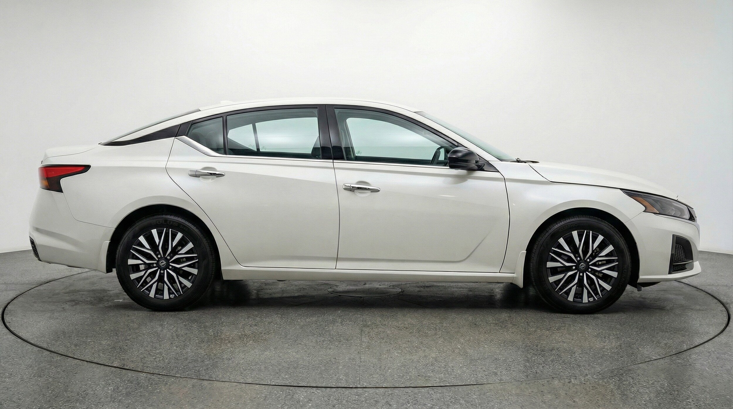 Thumbnail: 2025 Nissan Altima - 11