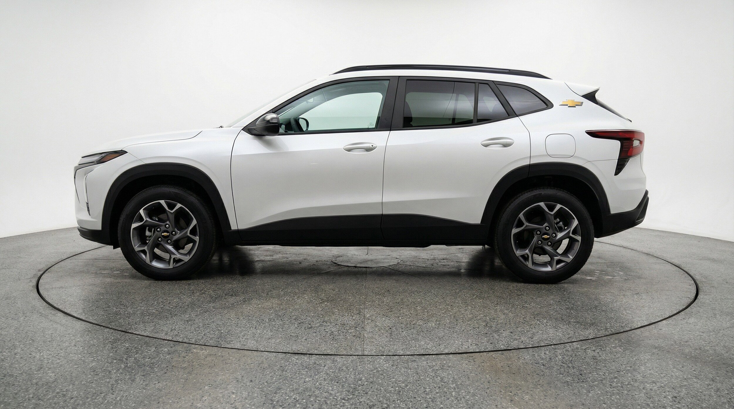 Thumbnail: 2025 Chevrolet Trax - 5