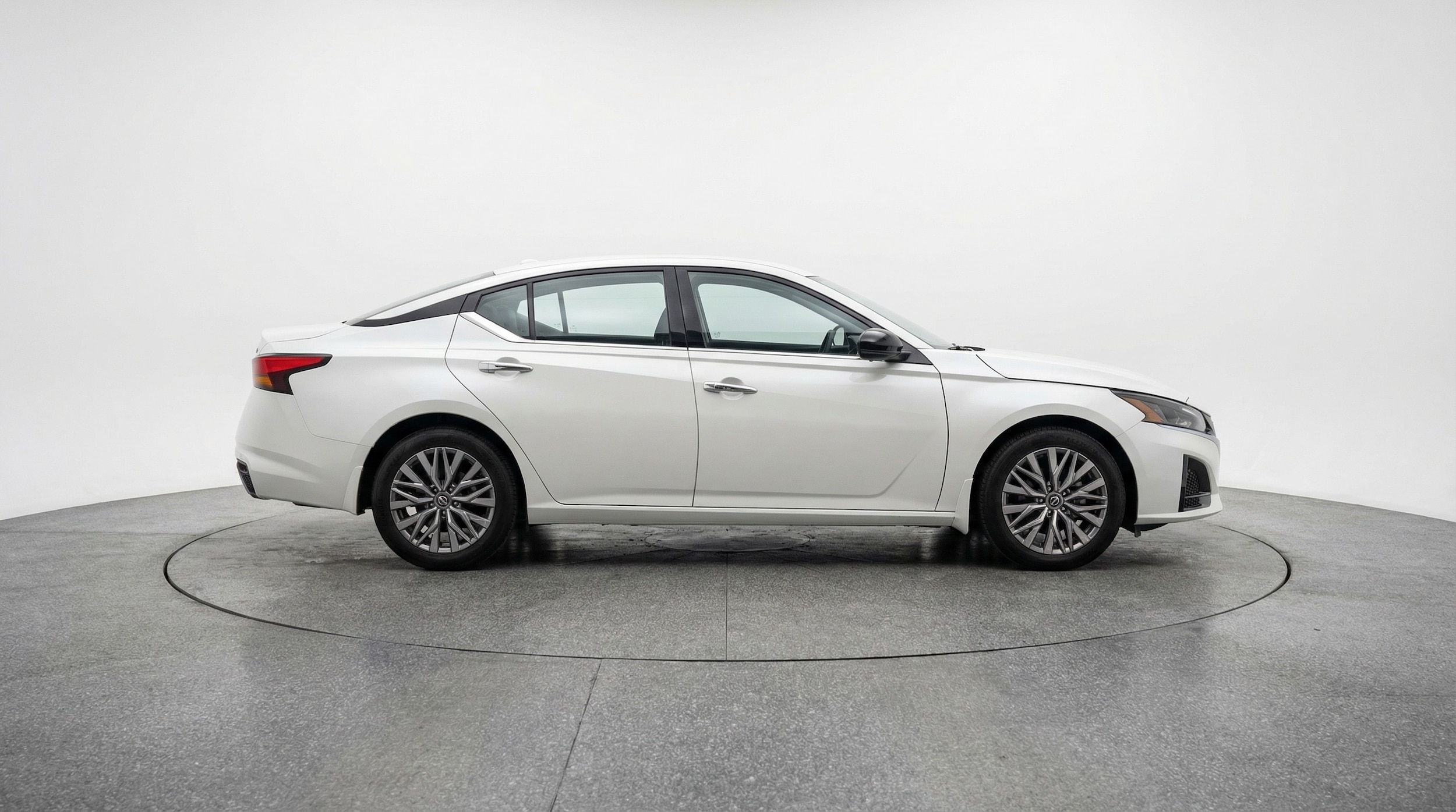 Thumbnail: 2025 Nissan Altima - 8