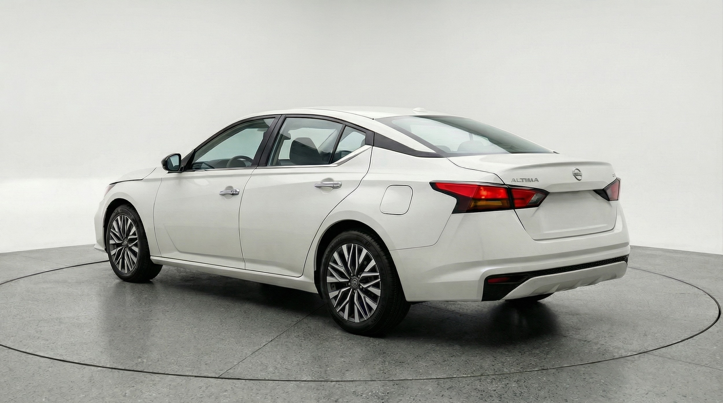 Thumbnail: 2025 Nissan Altima - 5