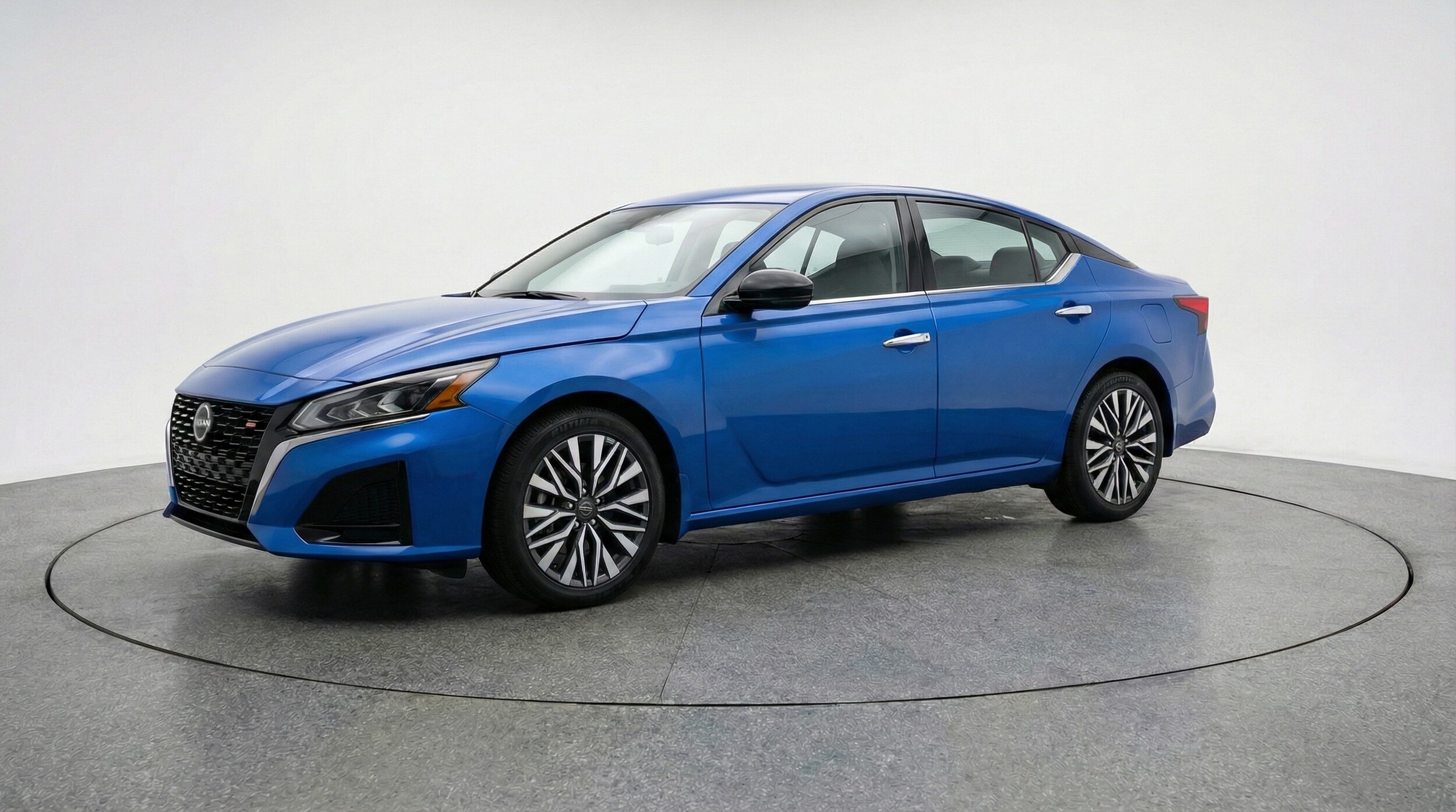 Thumbnail: 2025 Nissan Altima - 3