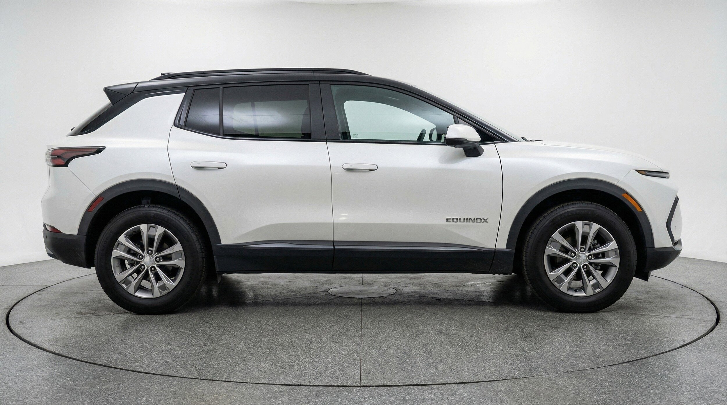 Thumbnail: 2025 Chevrolet Equinox - 11