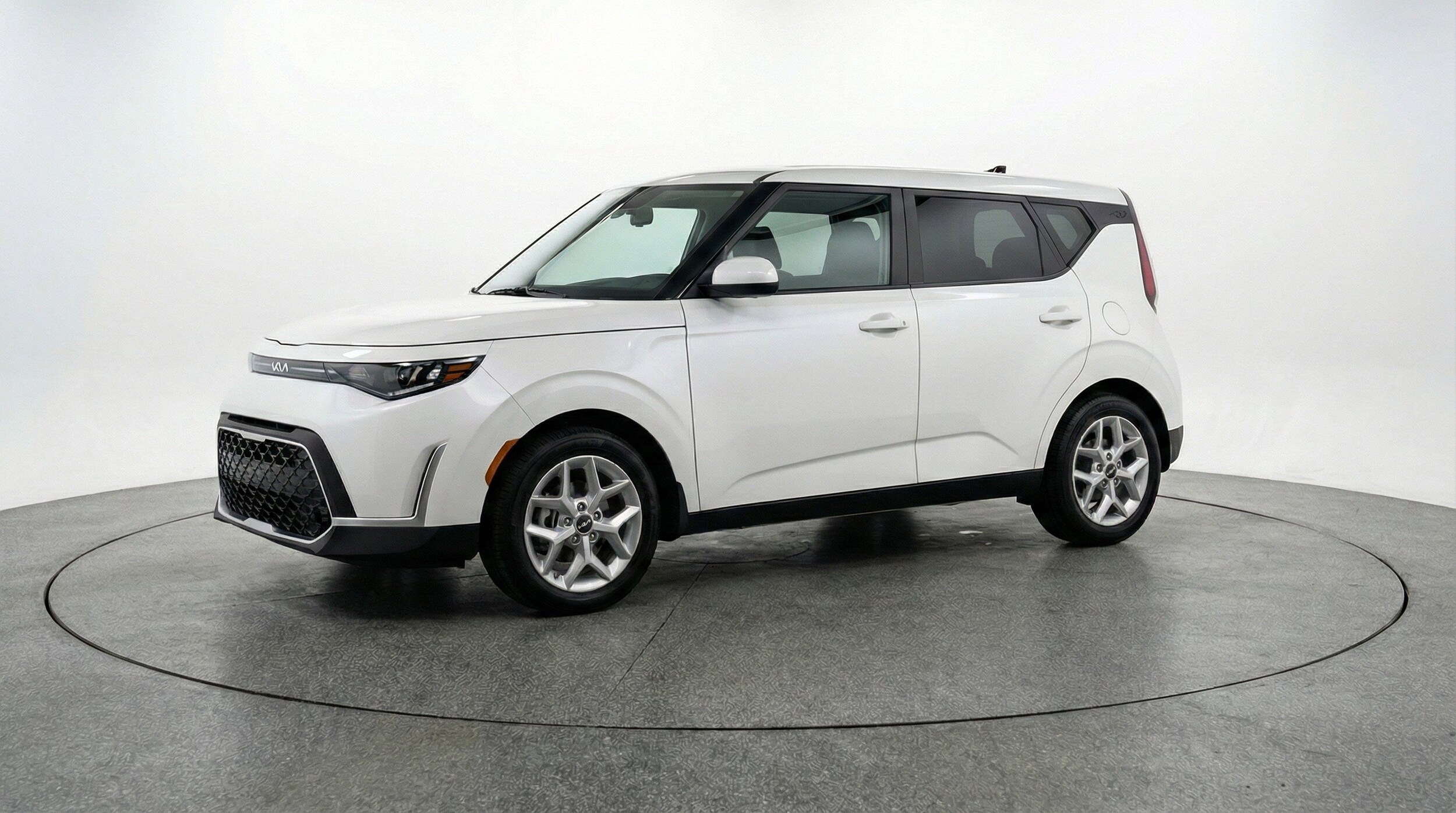 Thumbnail: 2025 Kia Soul - 3