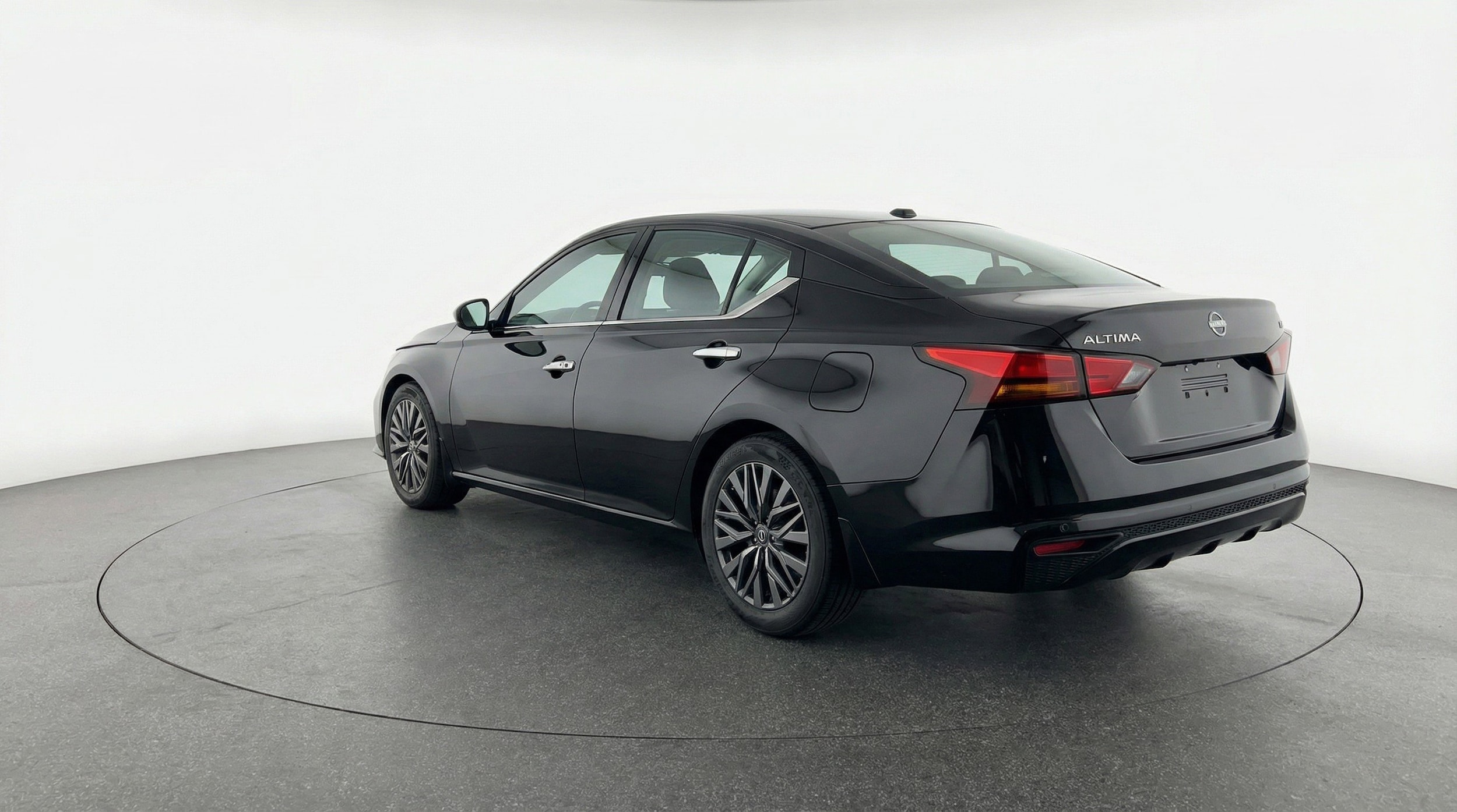 Thumbnail: 2025 Nissan Altima - 6