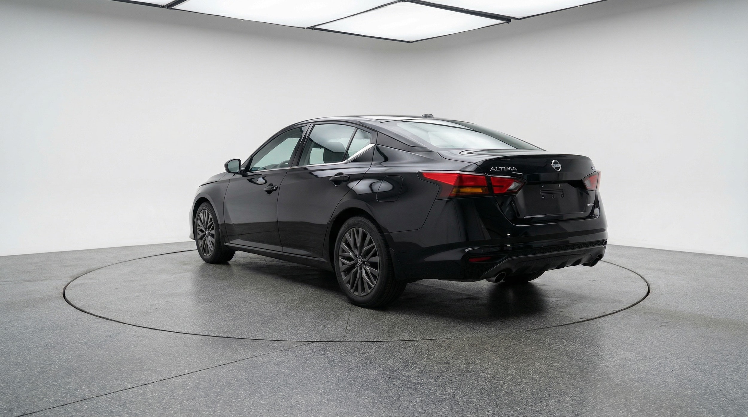 Thumbnail: 2025 Nissan Altima - 5