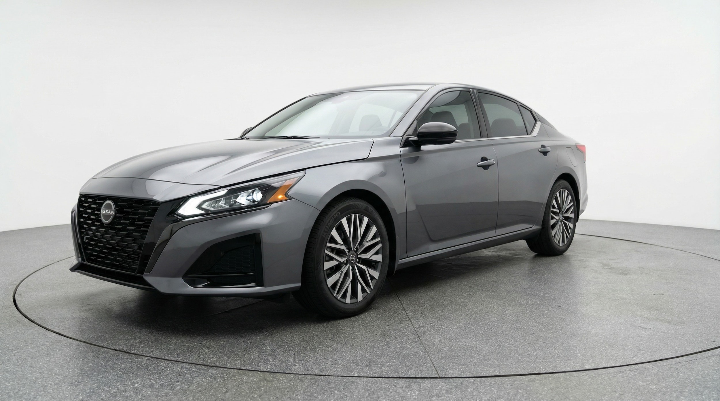 Thumbnail: 2025 Nissan Altima - 3