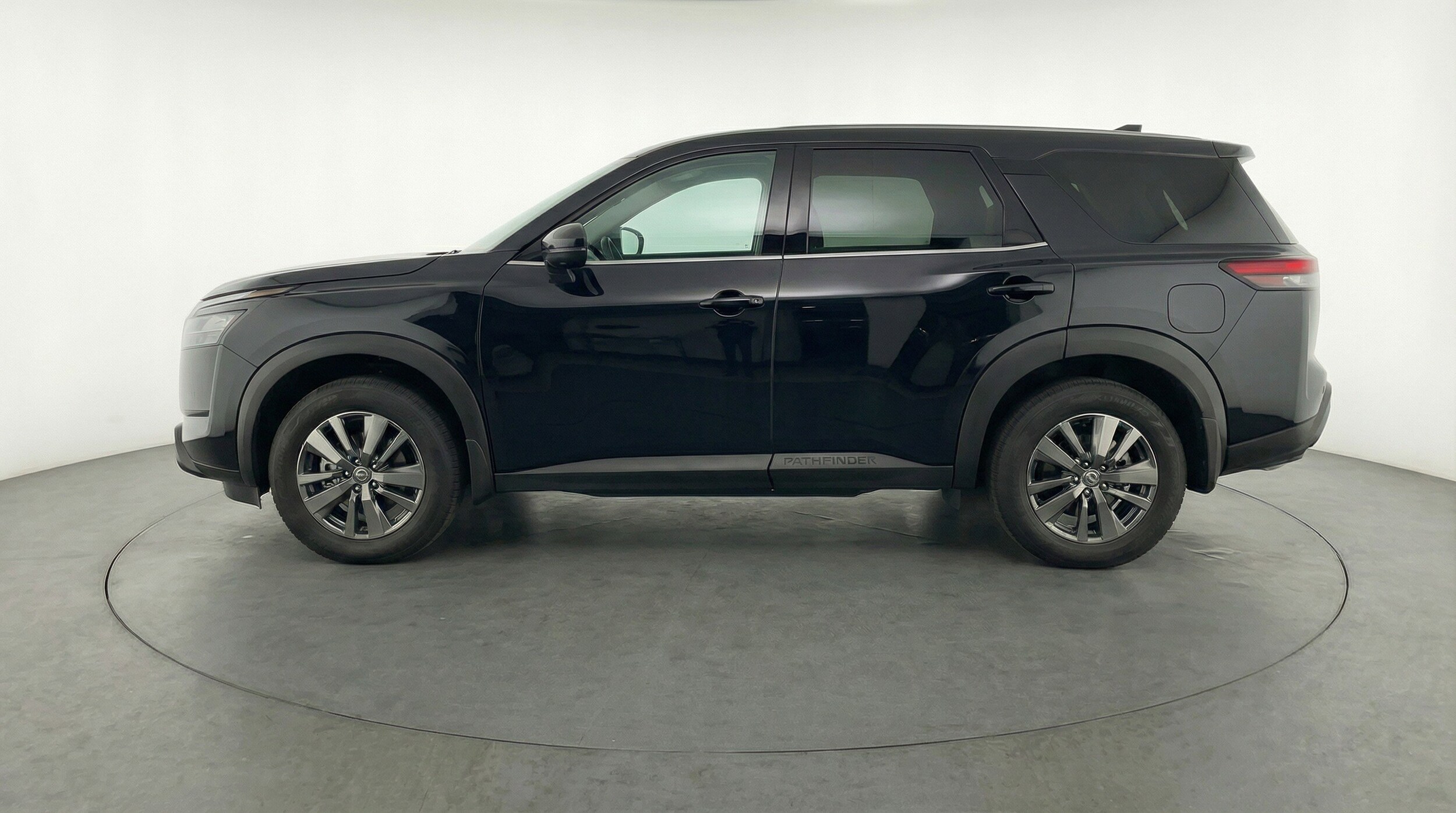 Thumbnail: 2025 Nissan Pathfinder - 5