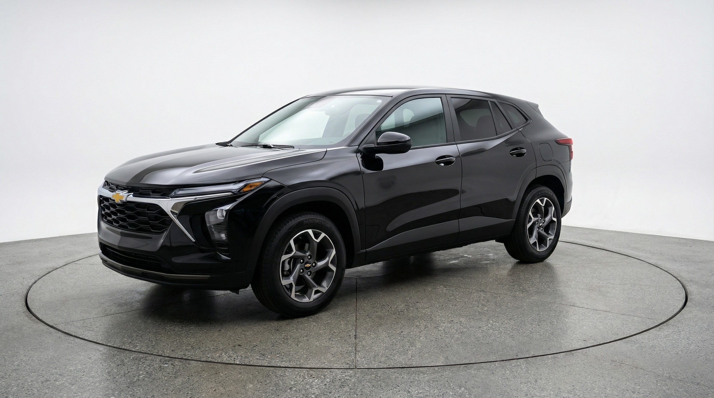 Thumbnail: 2025 Chevrolet Trax - 3