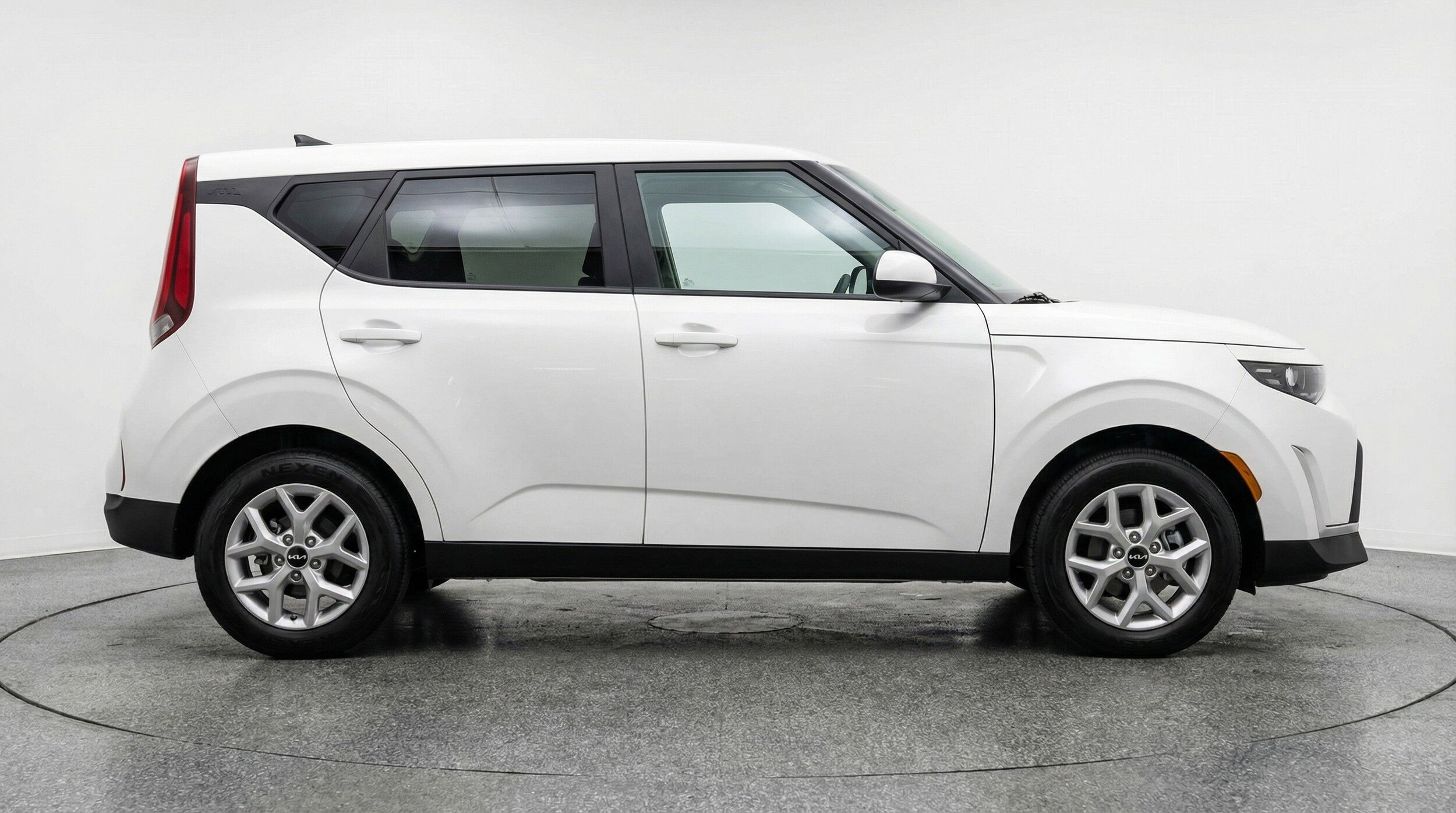 Thumbnail: 2025 Kia Soul - 11