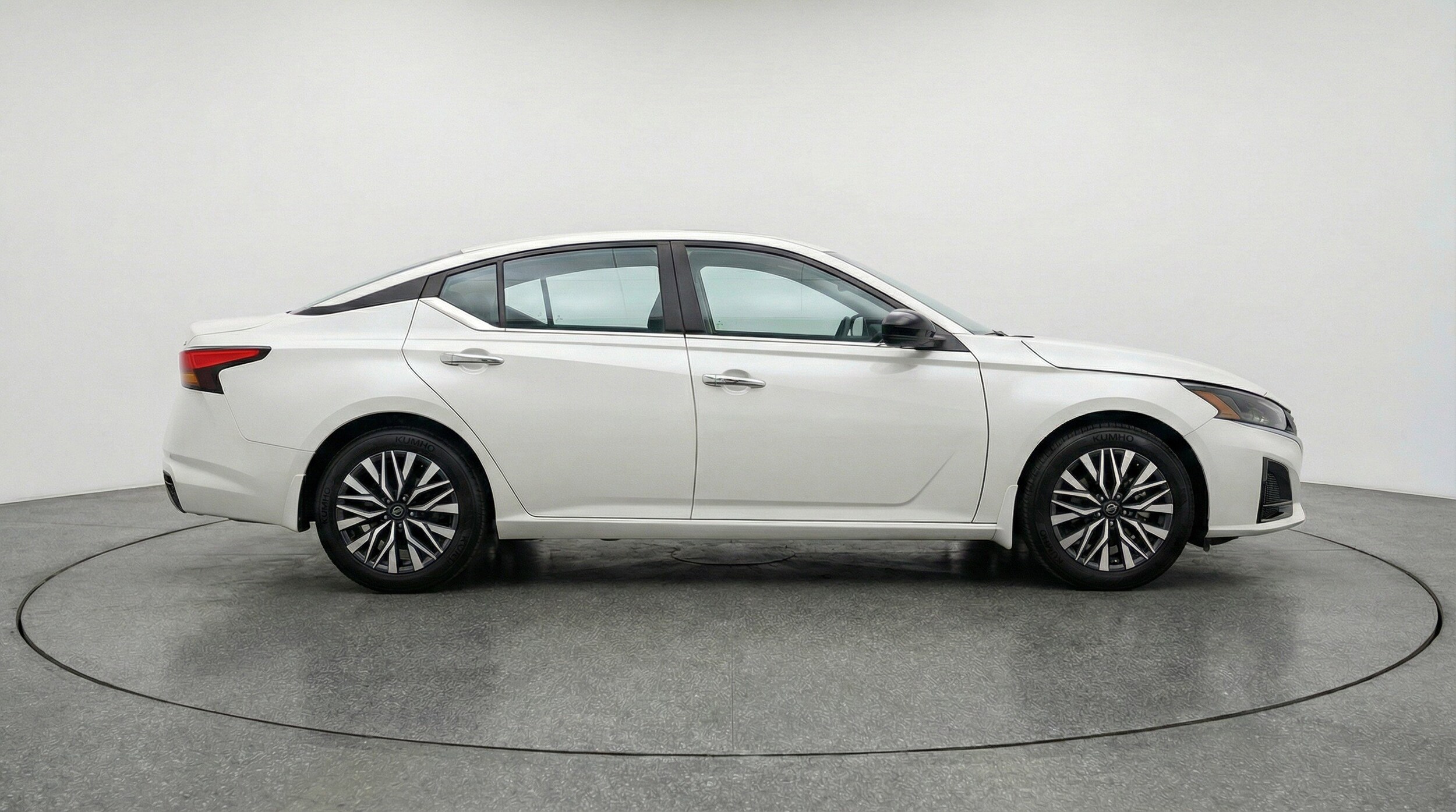 Thumbnail: 2025 Nissan Altima - 11