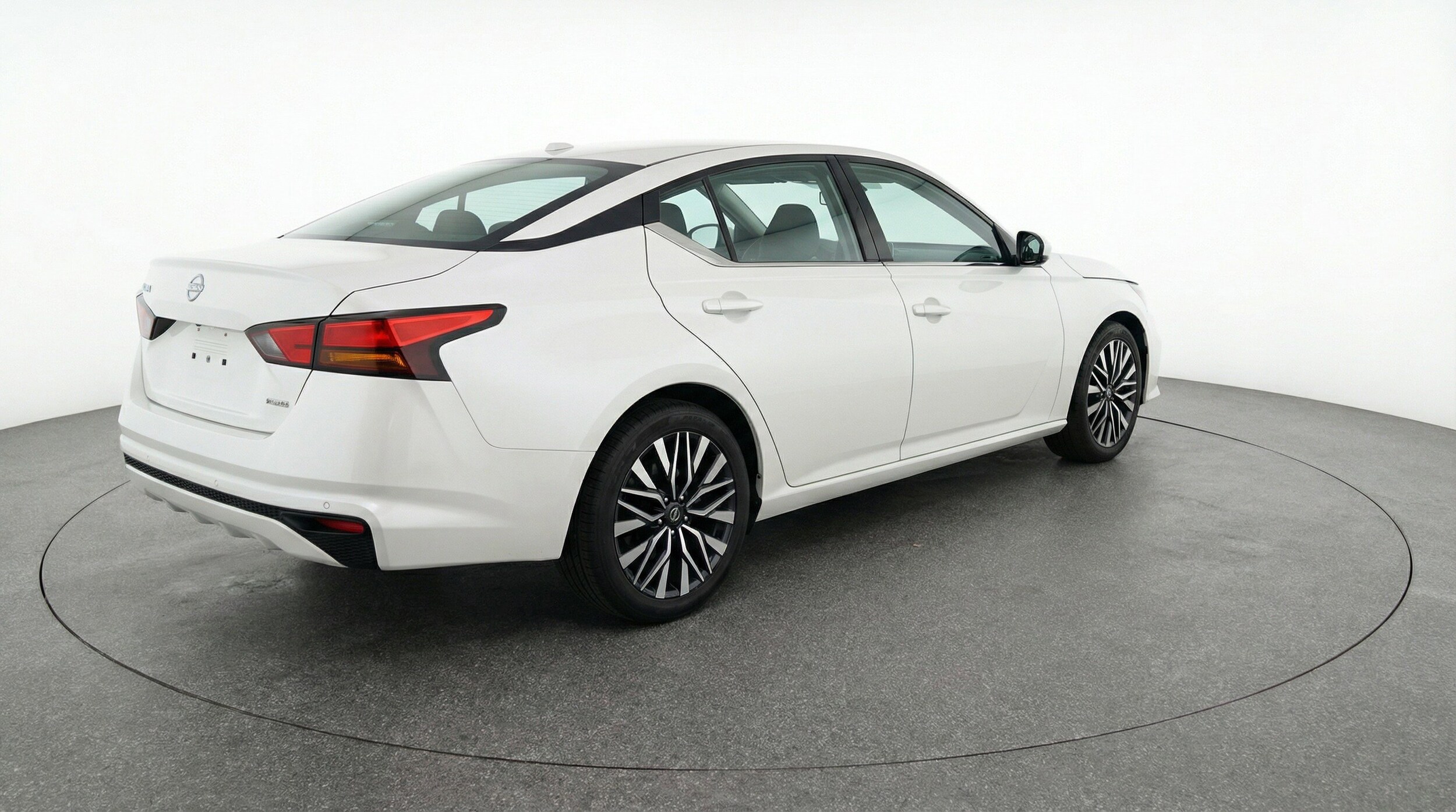 Thumbnail: 2025 Nissan Altima - 9