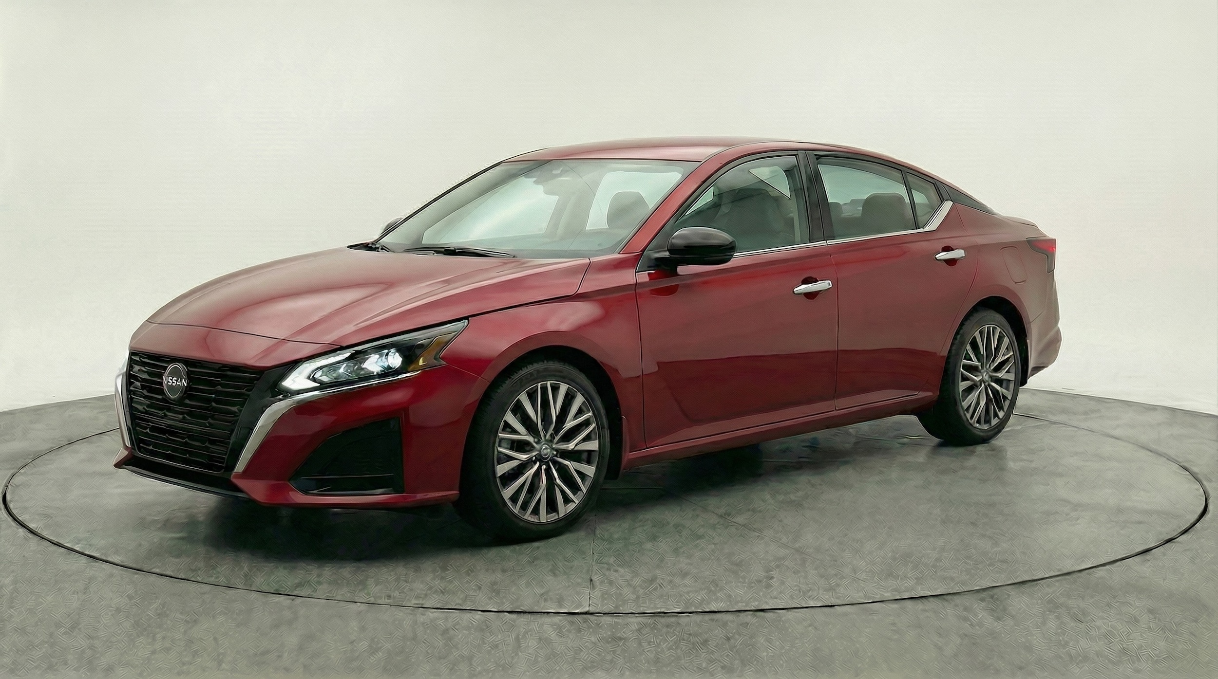 Thumbnail: 2025 Nissan Altima - 3