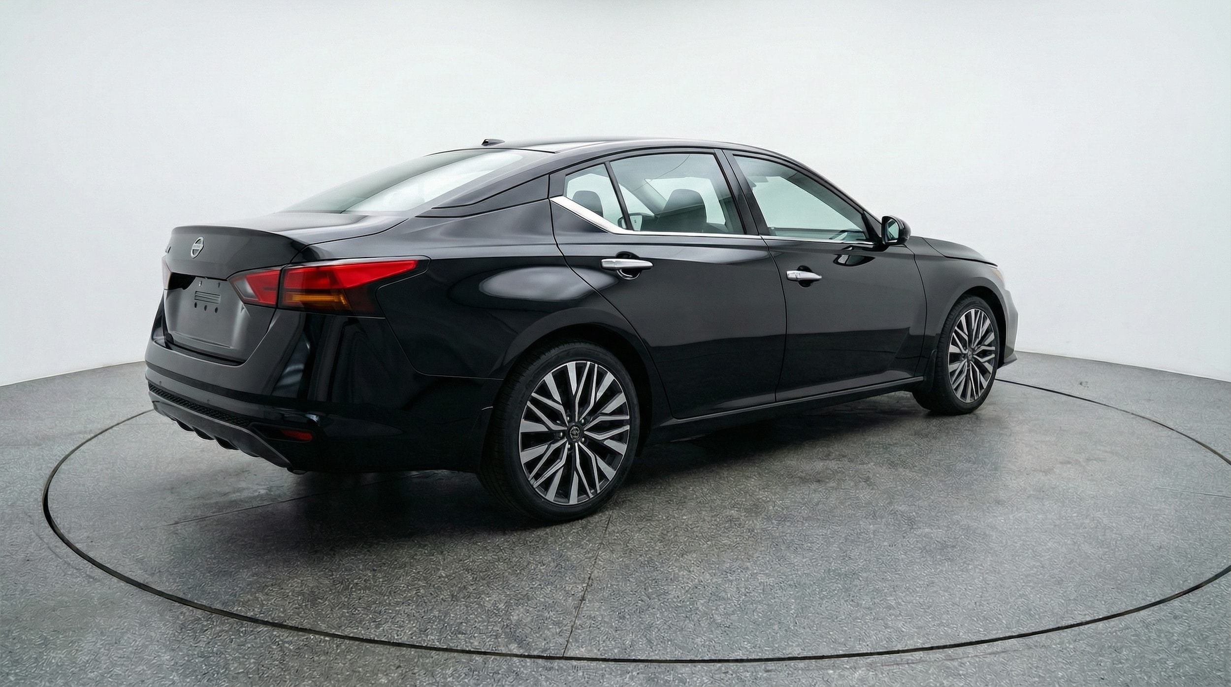 Thumbnail: 2025 Nissan Altima - 7