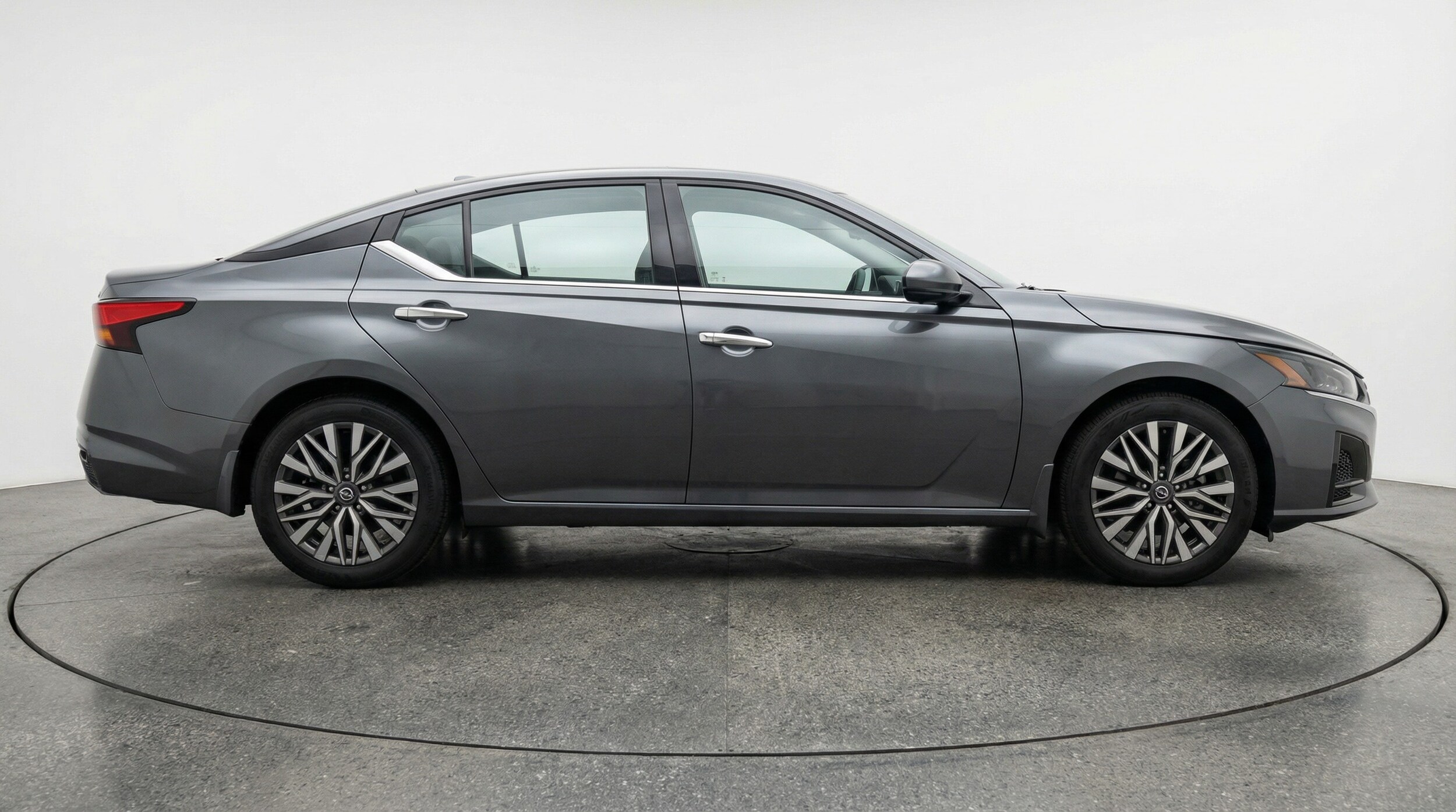 Thumbnail: 2025 Nissan Altima - 8