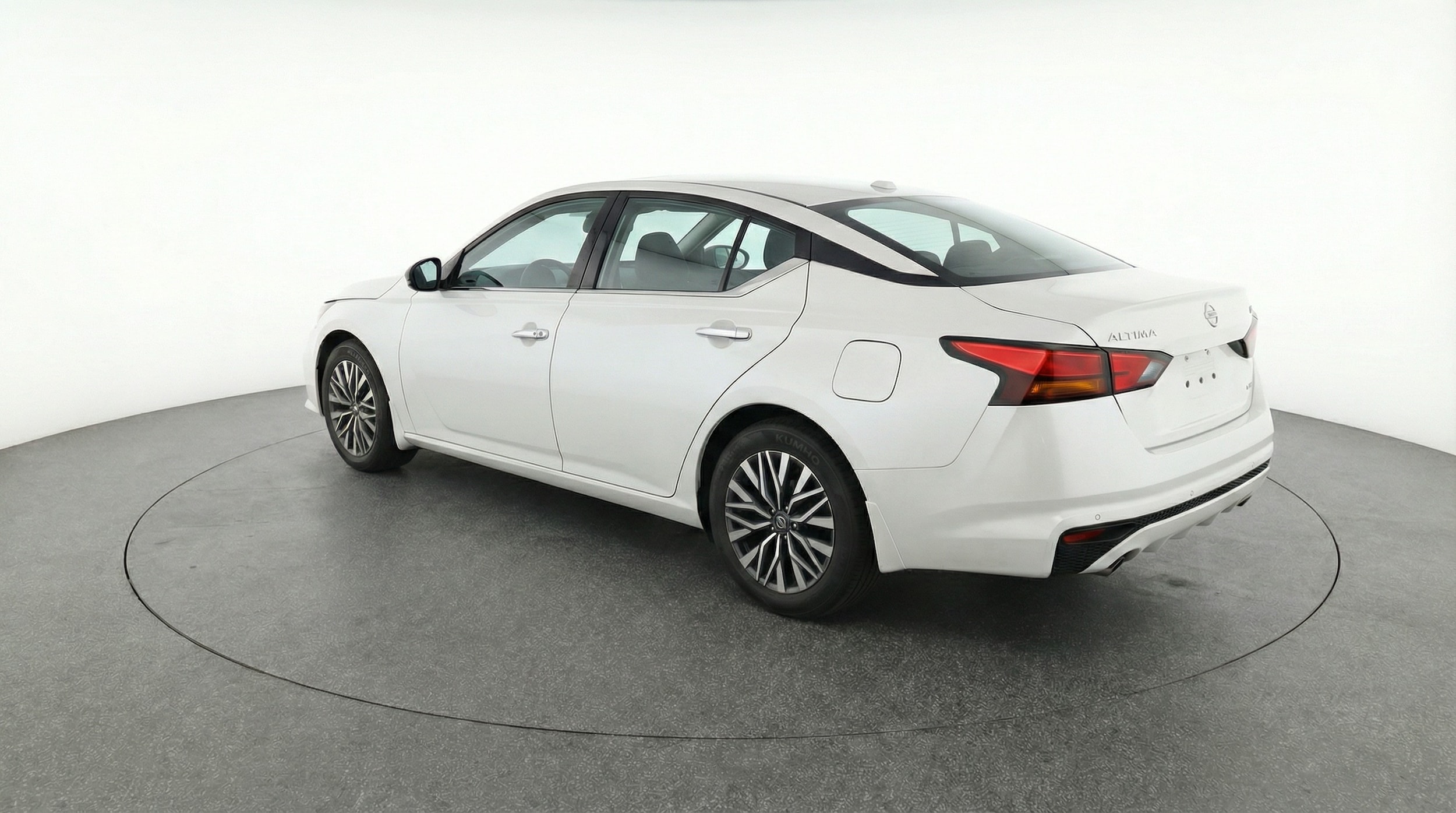 Thumbnail: 2025 Nissan Altima - 5