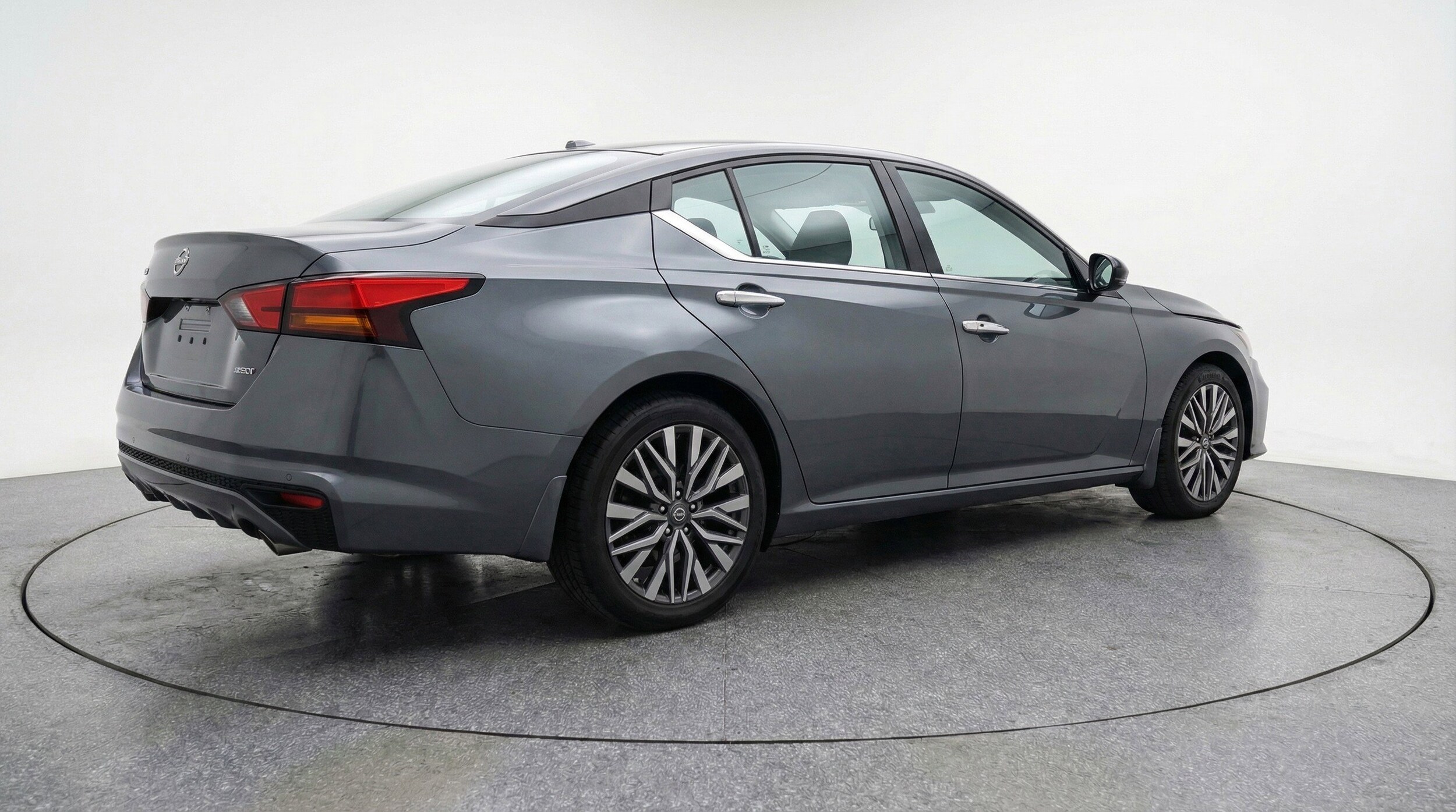 Thumbnail: 2025 Nissan Altima - 9