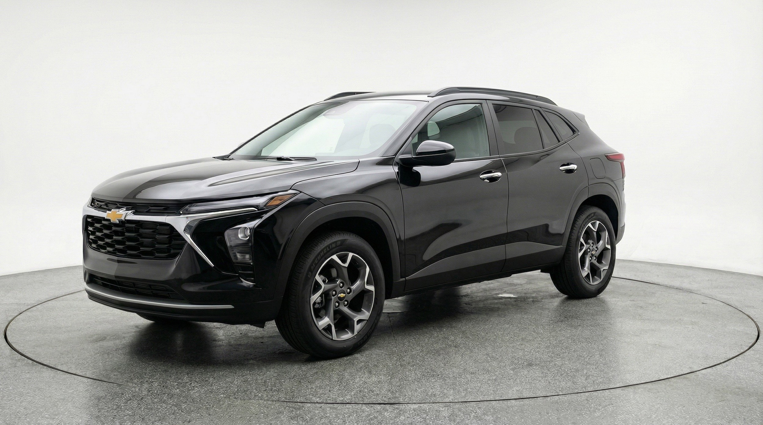 Thumbnail: 2025 Chevrolet Trax - 3