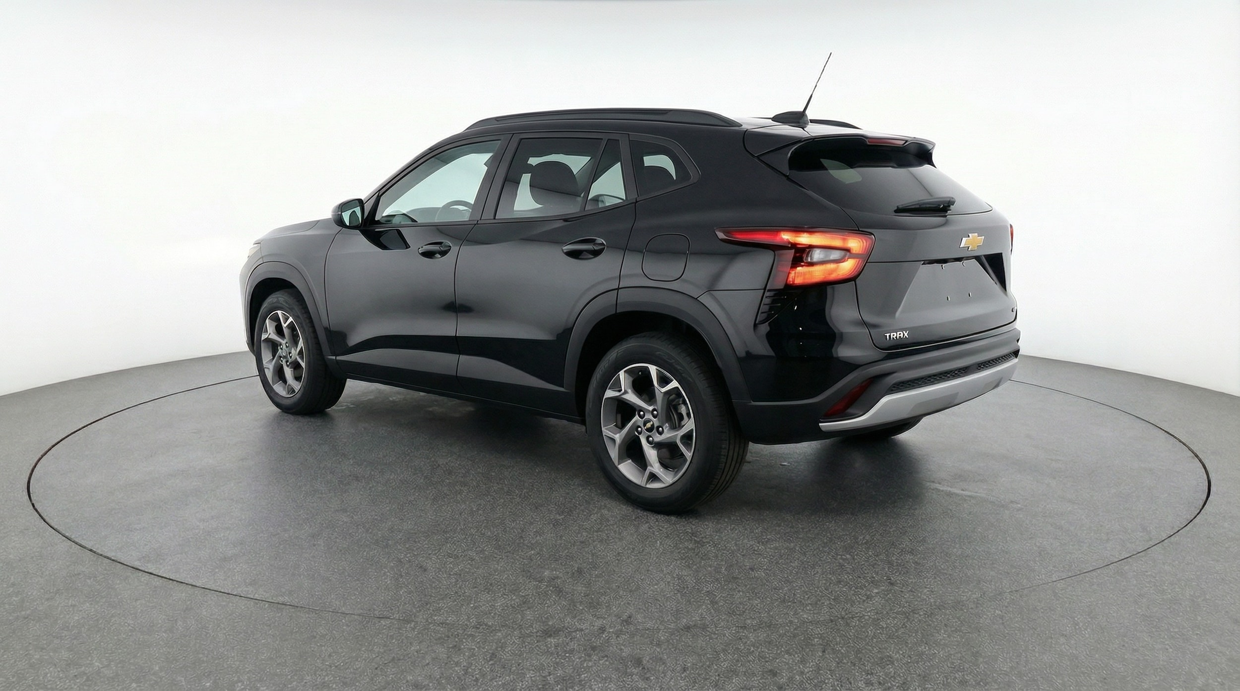 Thumbnail: 2025 Chevrolet Trax - 5