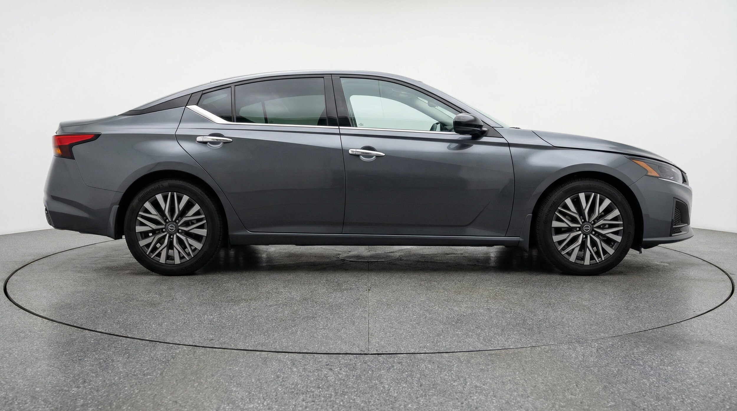 Thumbnail: 2025 Nissan Altima - 8