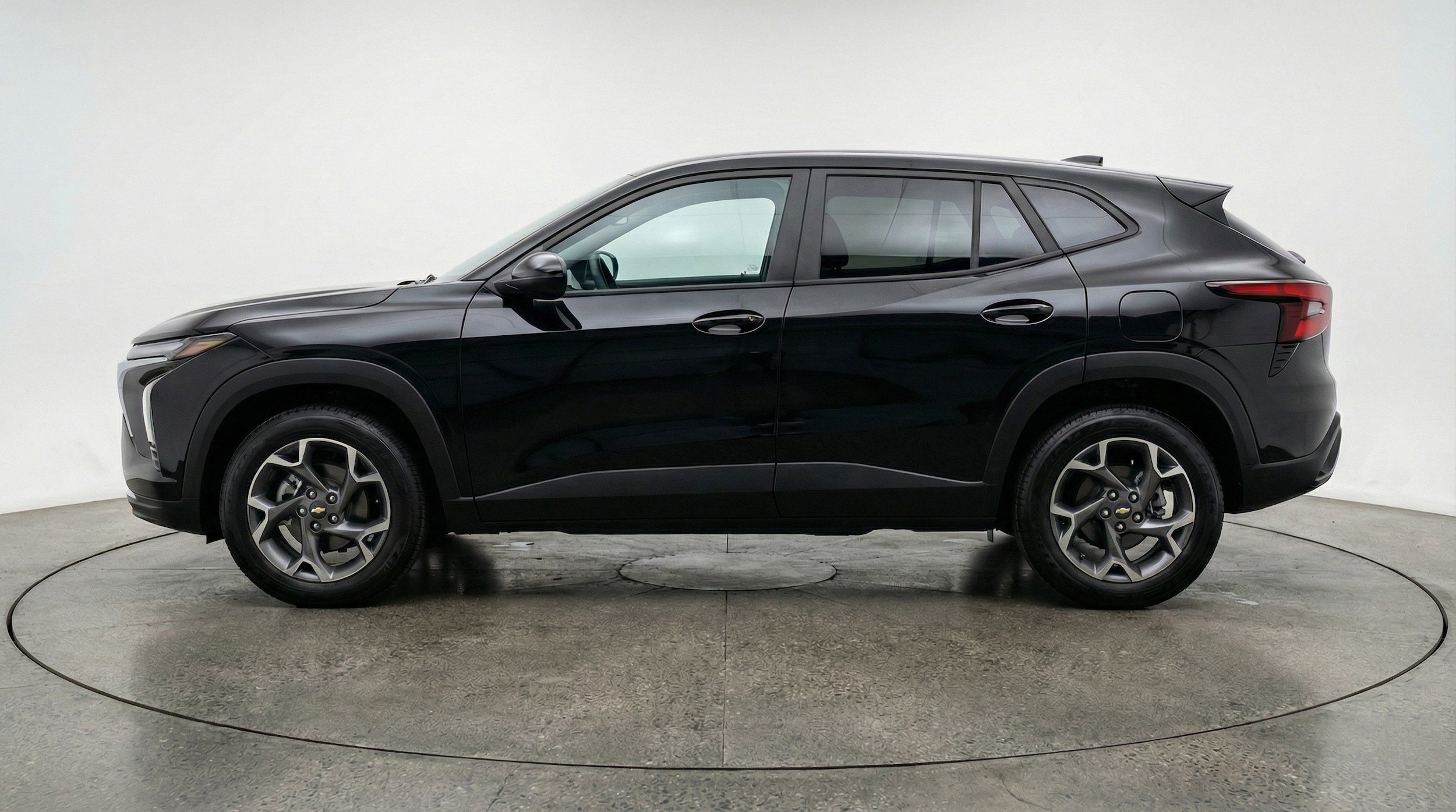 Thumbnail: 2025 Chevrolet Trax - 5