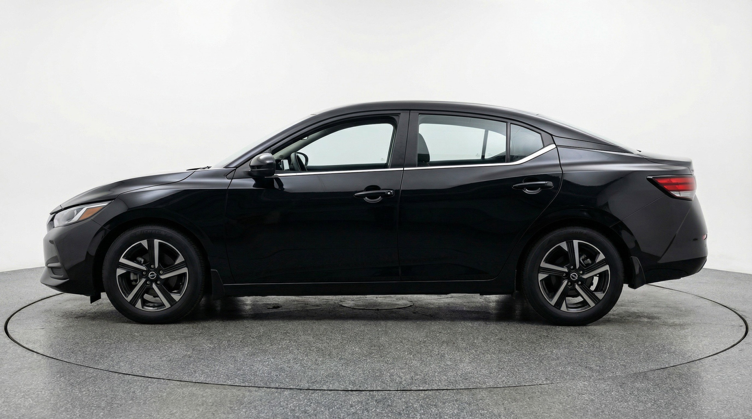 Thumbnail: 2025 Nissan Sentra - 5