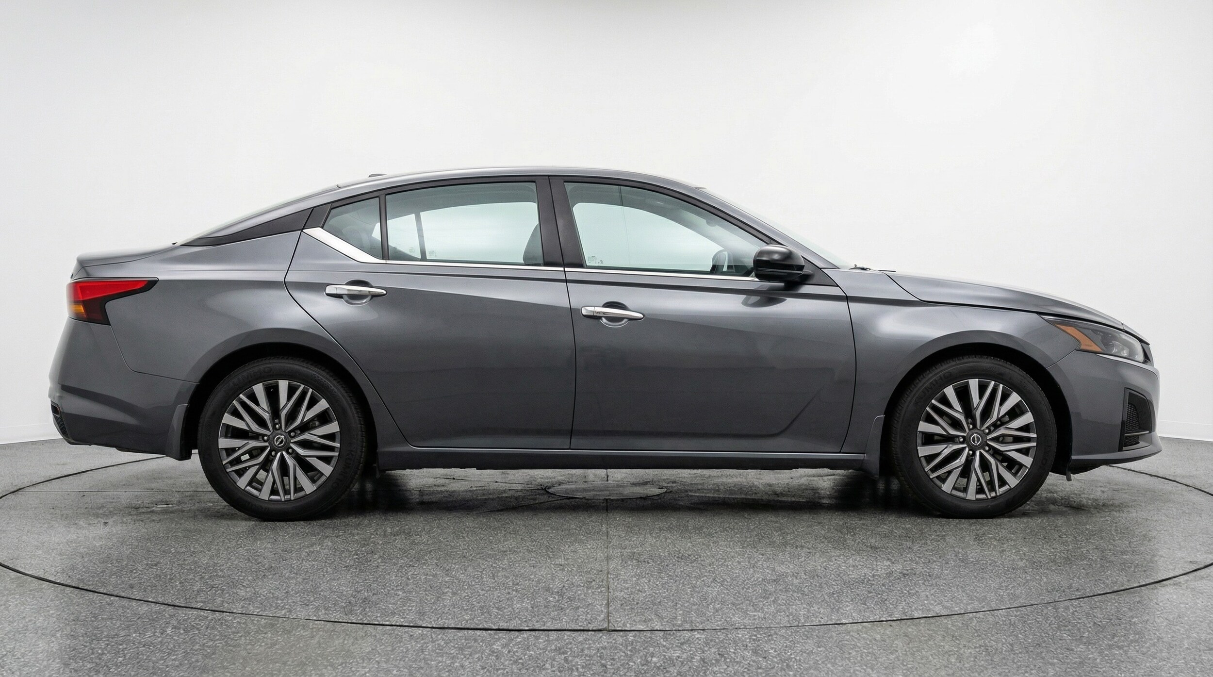 Thumbnail: 2025 Nissan Altima - 8