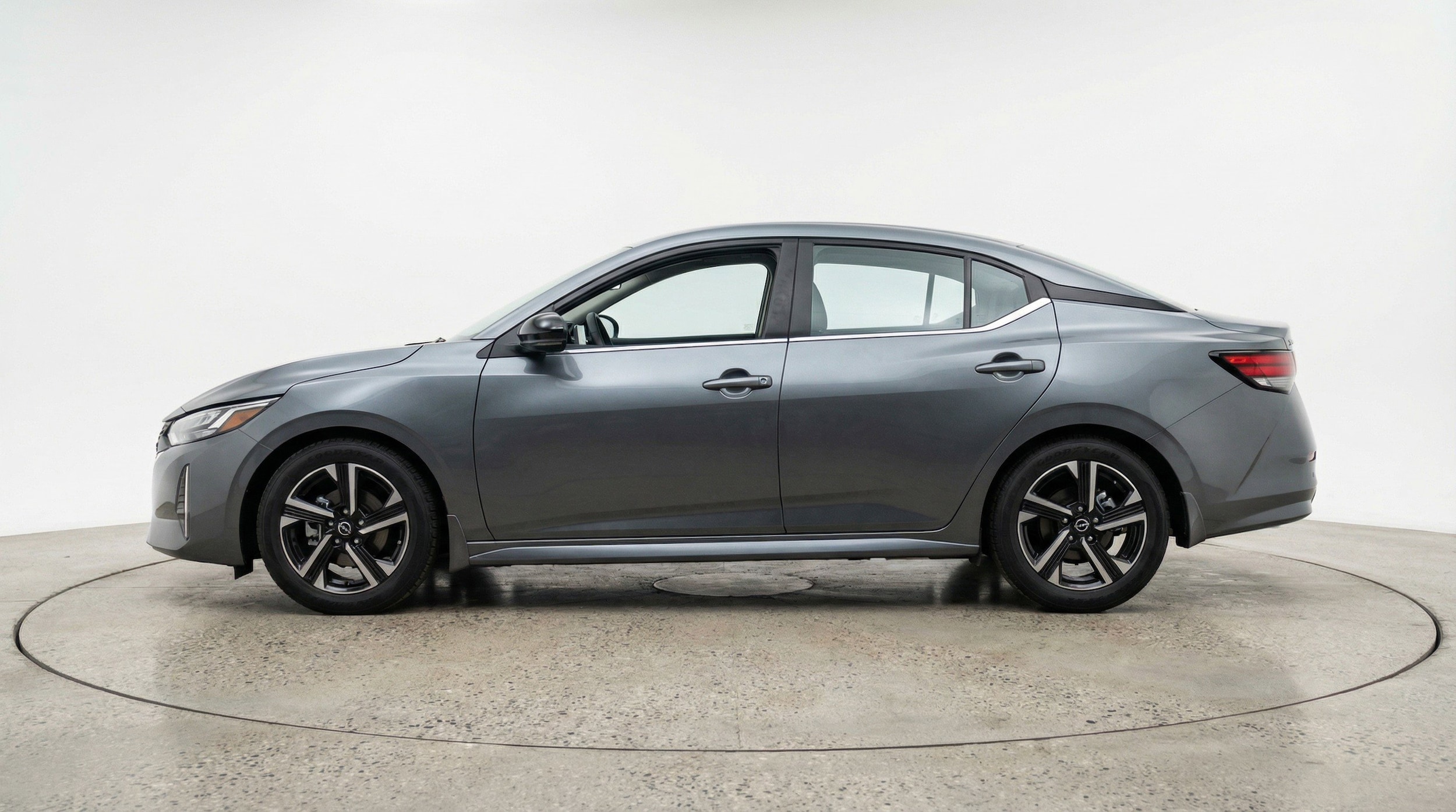 Thumbnail: 2025 Nissan Sentra - 5