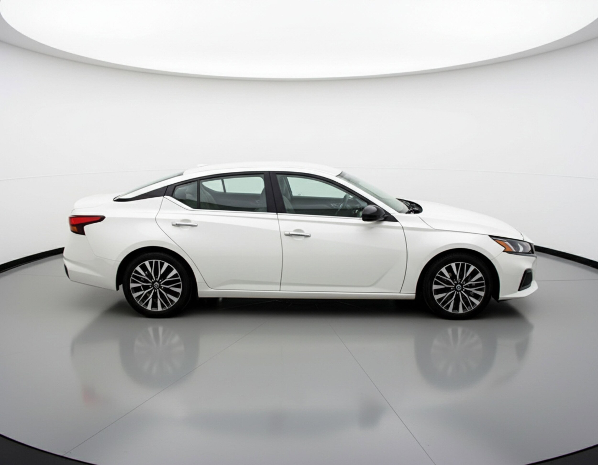 Thumbnail: 2025 Nissan Altima - 11