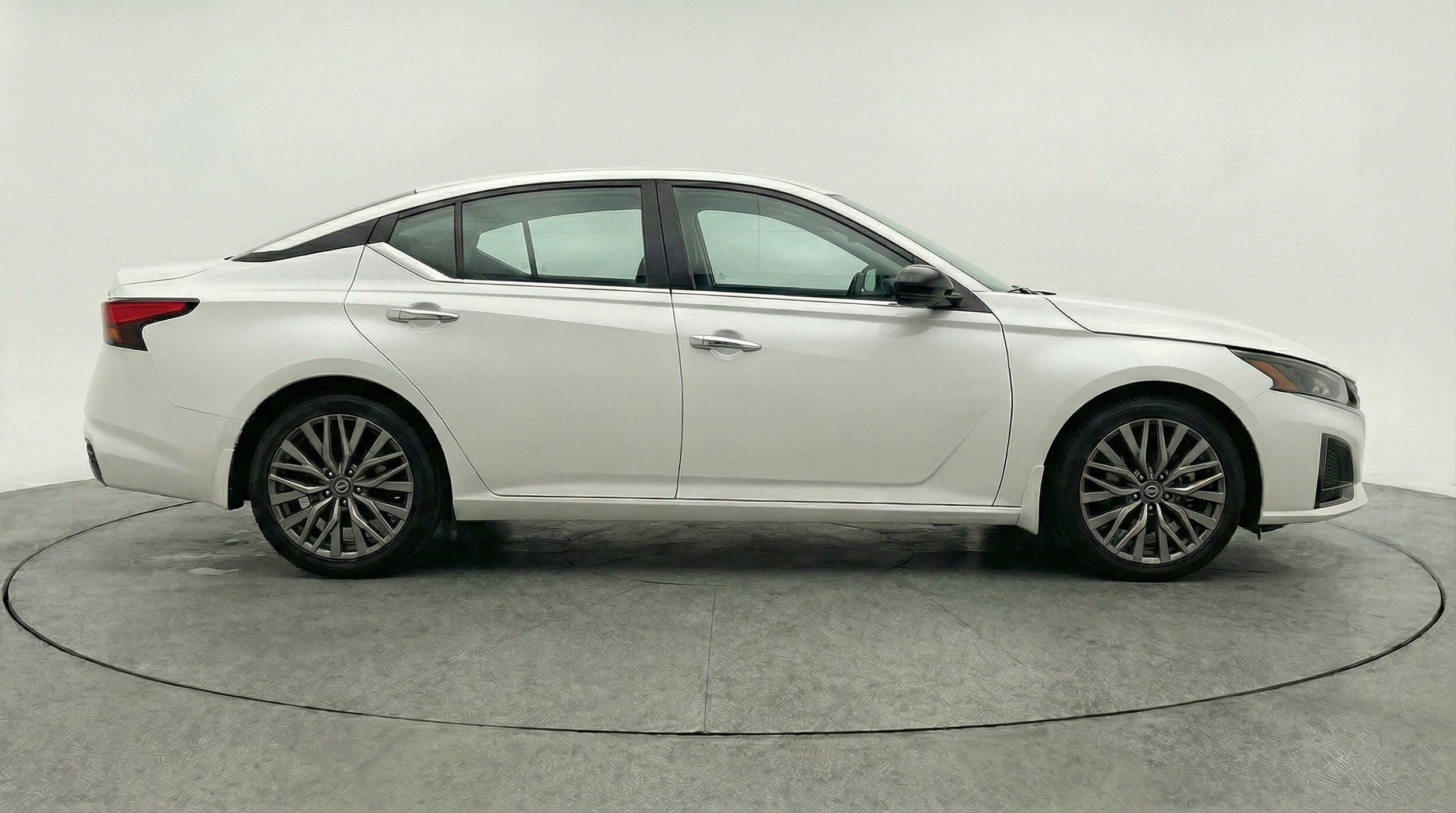 Thumbnail: 2025 Nissan Altima - 11