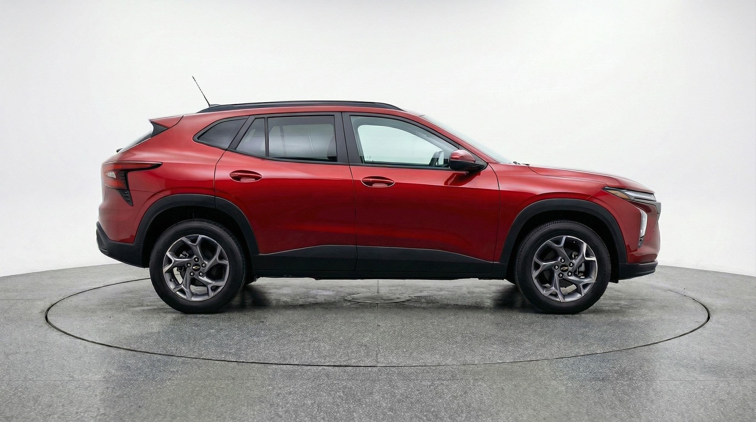 Thumbnail: 2025 Chevrolet Trax - 8