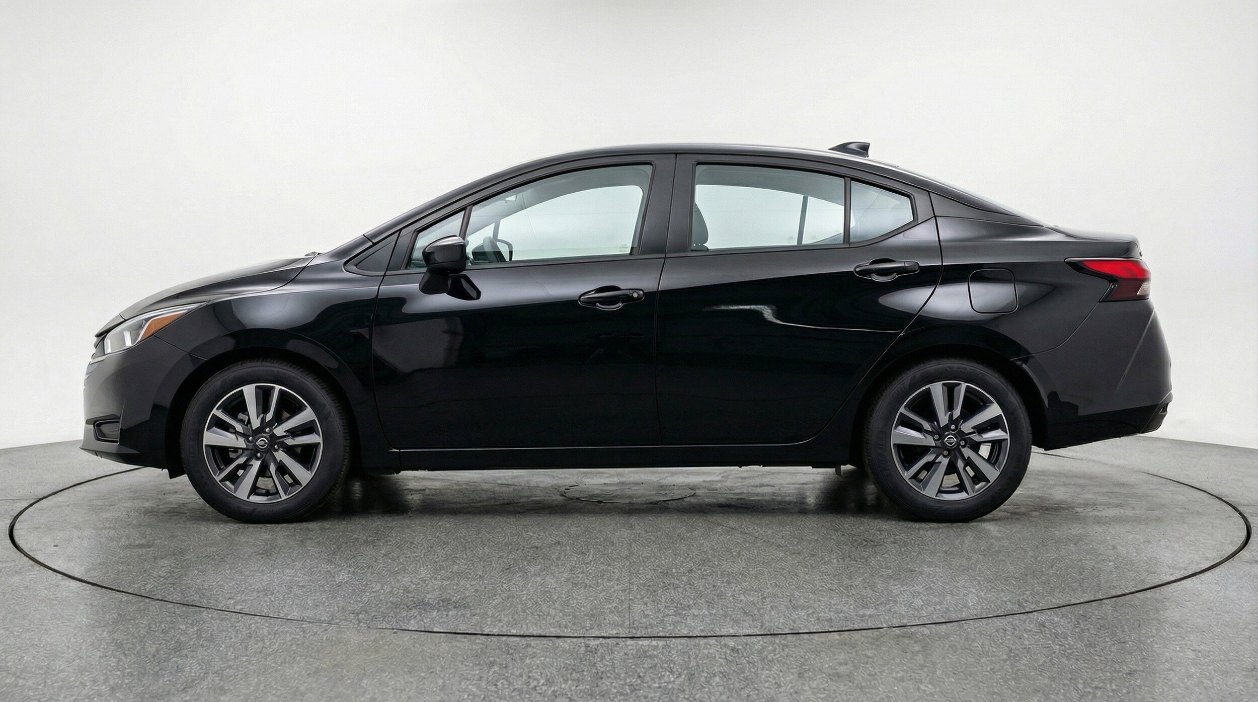 Thumbnail: 2025 Nissan Versa - 5