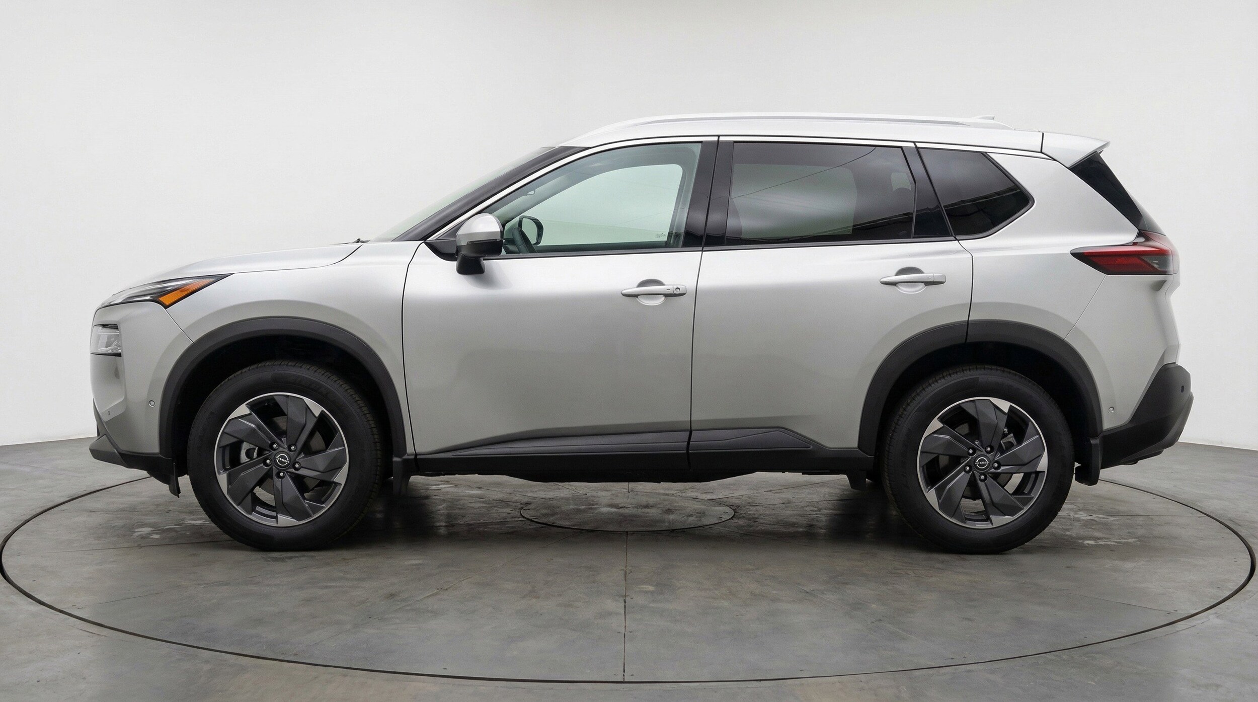 Thumbnail: 2025 Nissan Rogue - 5