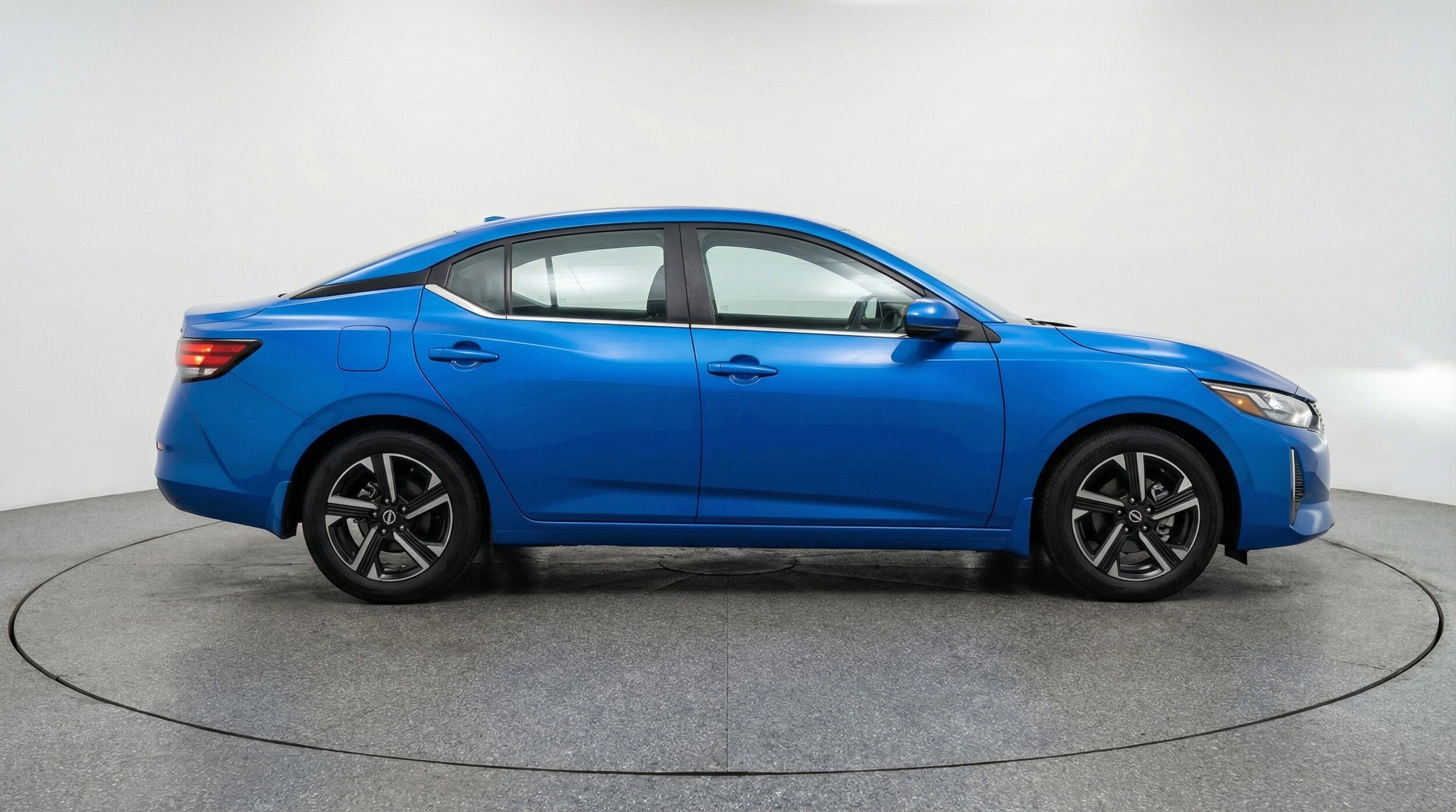 Thumbnail: 2025 Nissan Sentra - 11